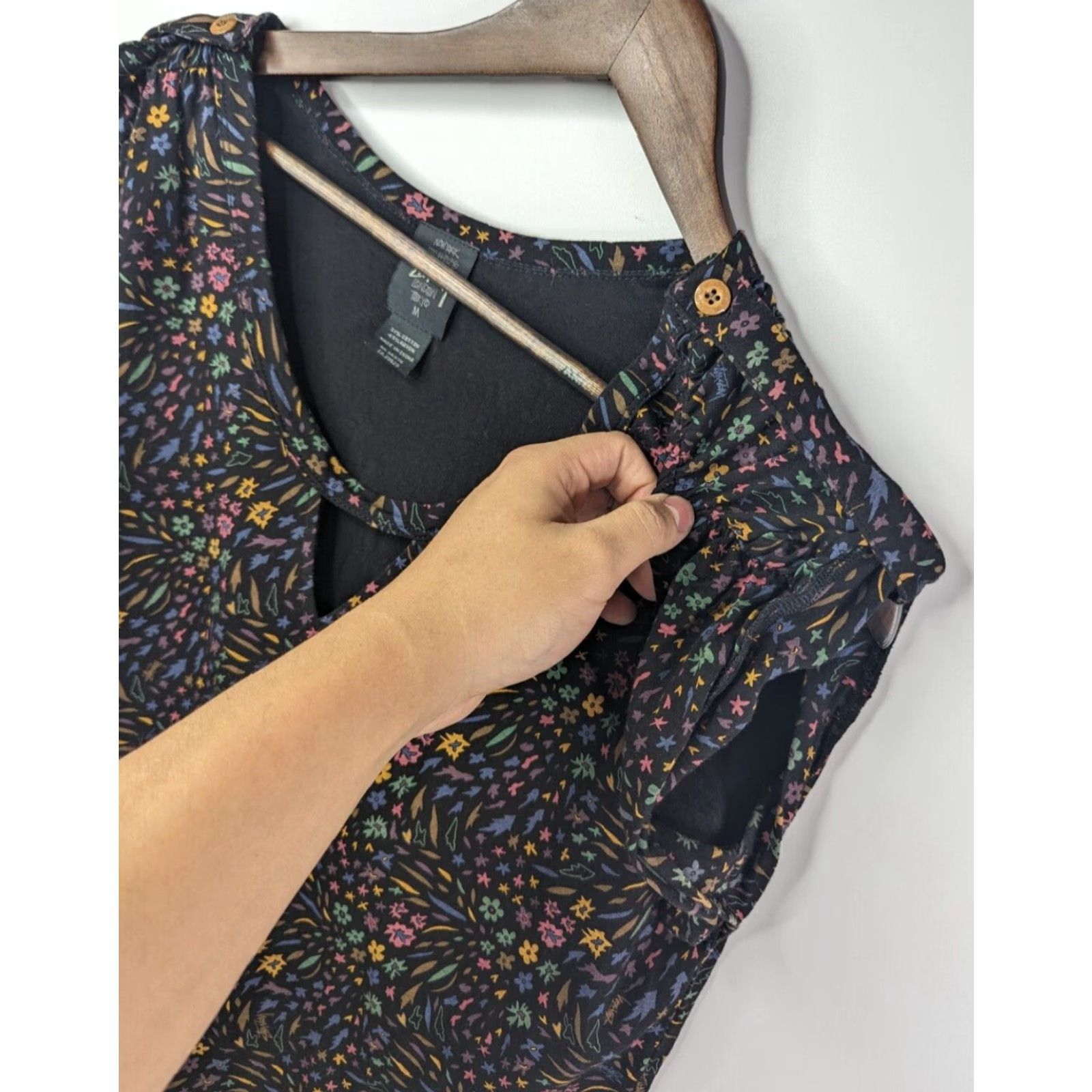 Vintage VINTAGE Stussy T-Shirt Women's Top Short Sleeve Black Floral 90s Size Medium Cotton Blend Size M / US 6-8 / IT 42-44 - 3 Thumbnail