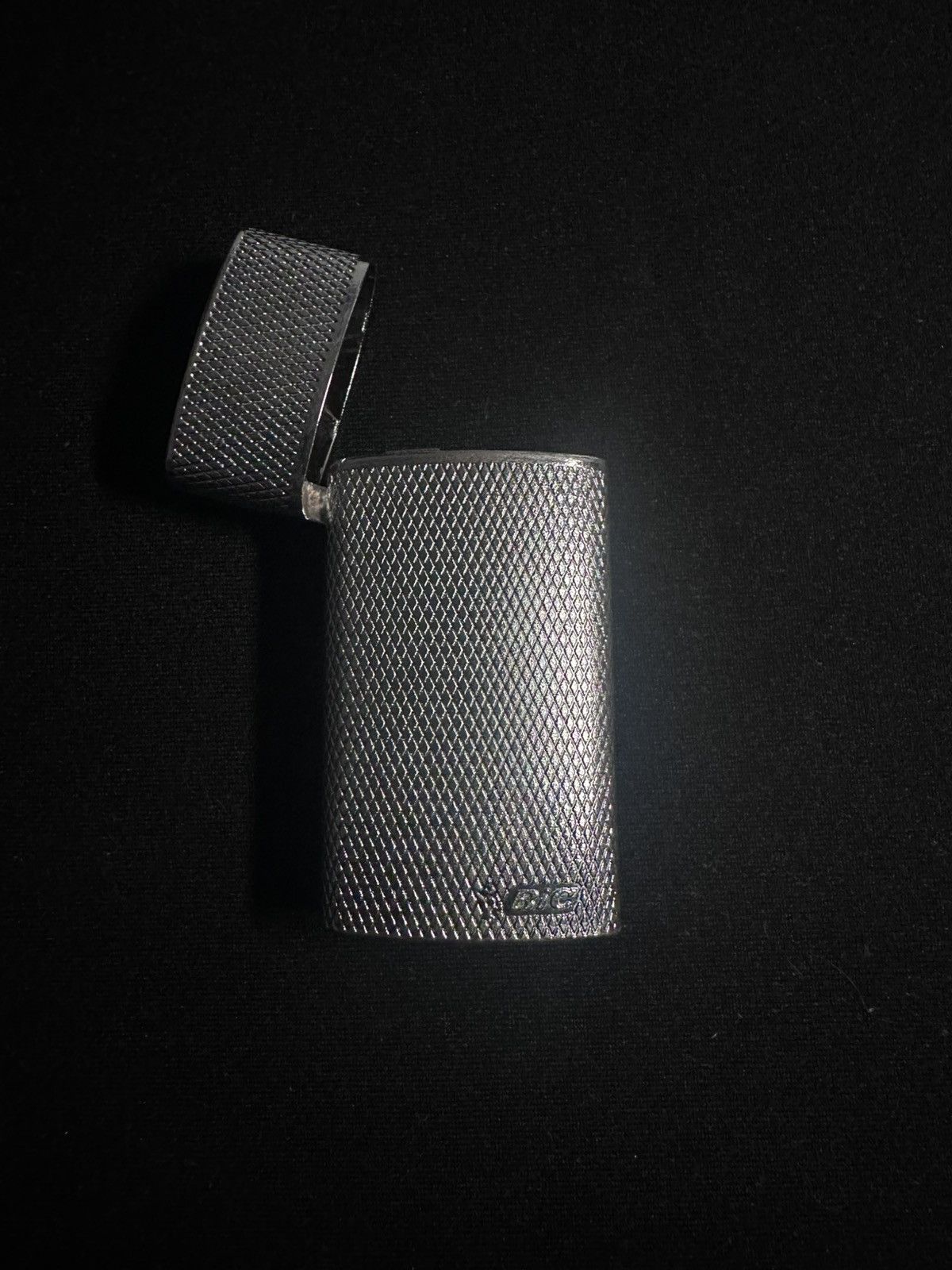 Other Vintage textured metal Bic lighter case Size ONE SIZE - 1 Thumbnail