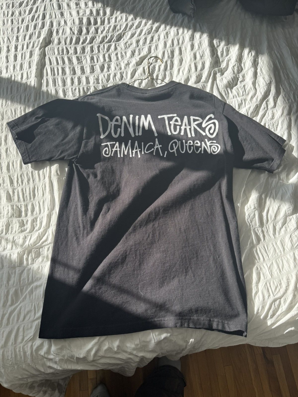 DENIM TEARS × Stussy Stussy Denim Tears Jamaica Queens Black T Shirt Size US M / EU 48-50 / 2 - 1 Thumbnail