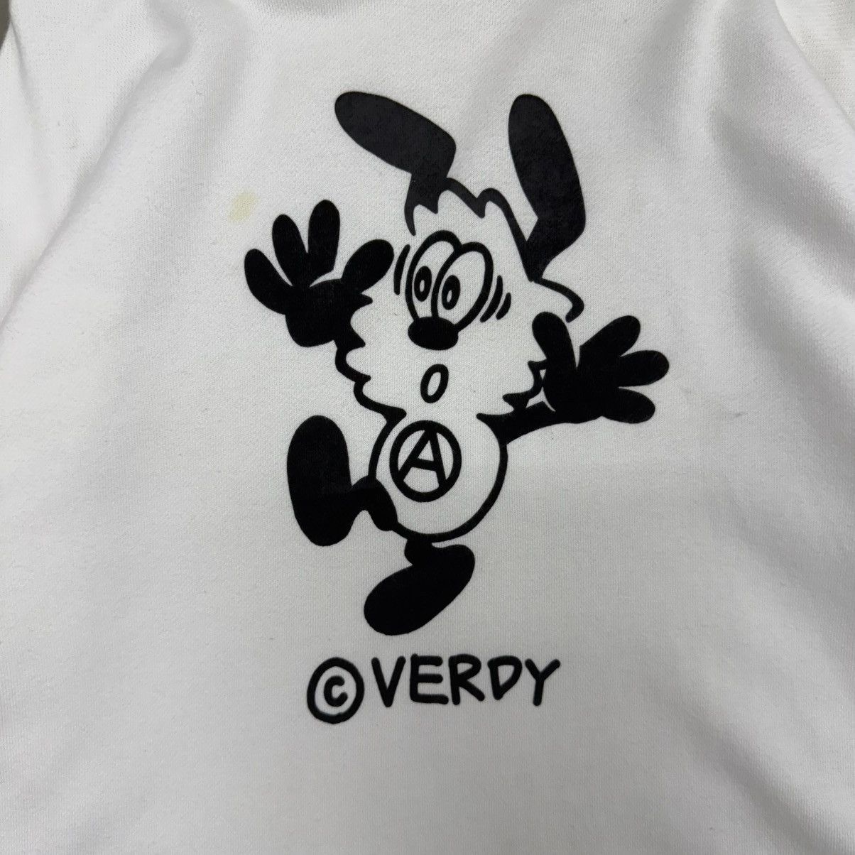 Verdy Verdy Uniqlo Oversize Pullover Sweater Size US S / EU 44-46 / 1 - 2 Thumbnail