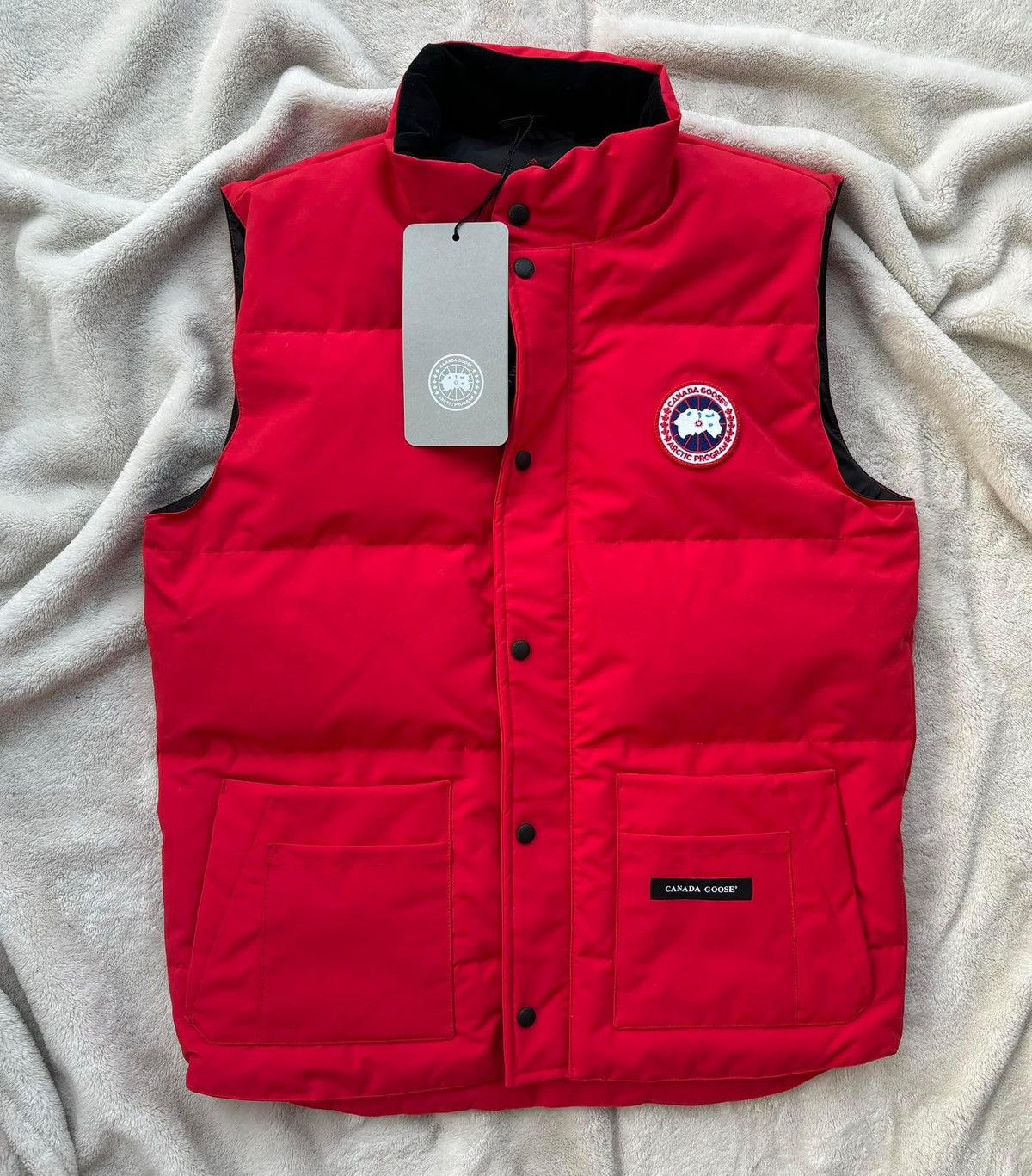 Canada Goose Canada Goose Red Freestyle Crew Vests Size US S / EU 44-46 / 1 - 1 Thumbnail