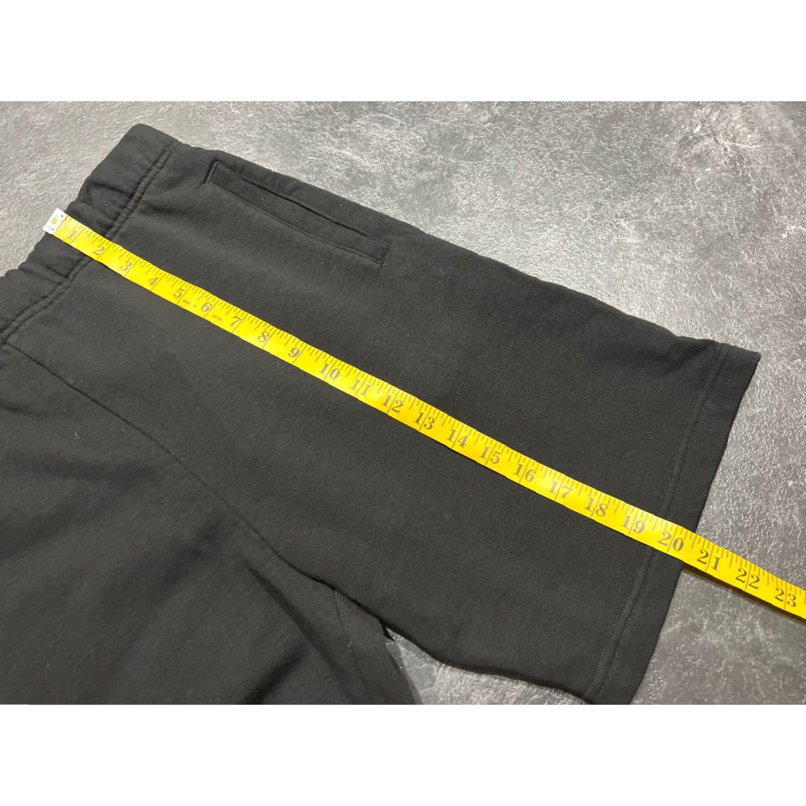 Carhartt Wip Carhartt WIP Sweat Short Chase Black M Medium Men Size US 31 - 7 Thumbnail