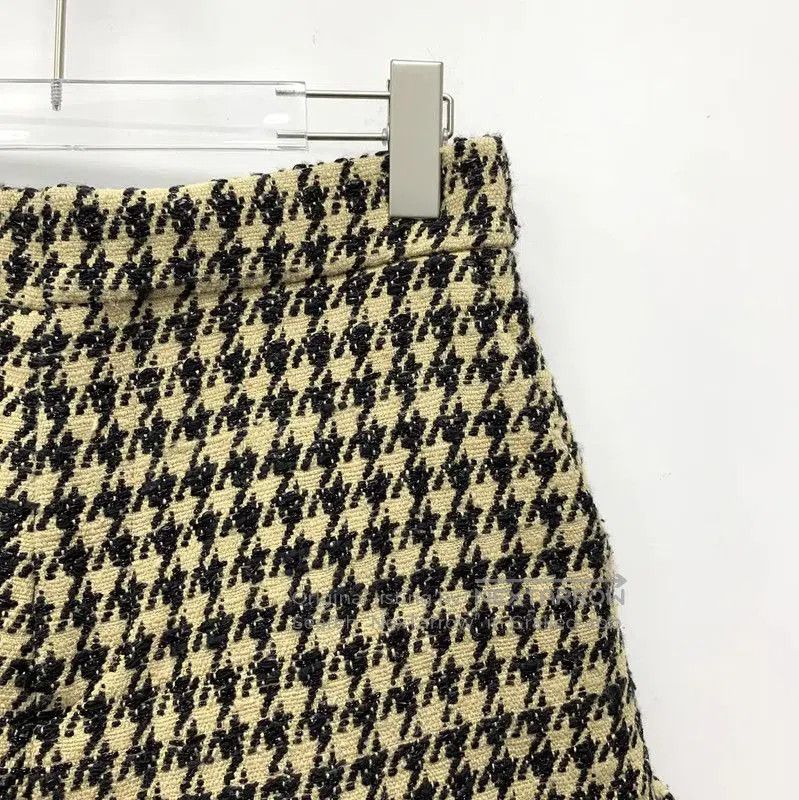 Dior Dior Brown Women's Houndstooth Shorts . Size 23" - 3 Thumbnail