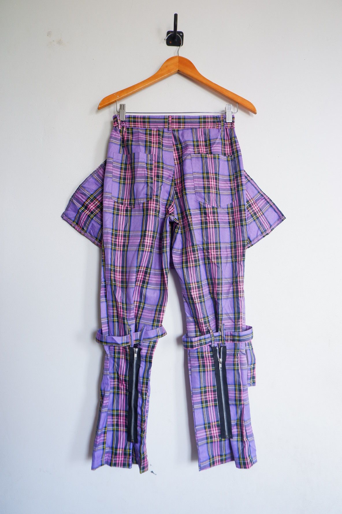 20471120 Unisex Vtg ACDC RAG Seditionaries Punk Purple Bondage Pants Size US 28 / EU 44 - 2 Thumbnail