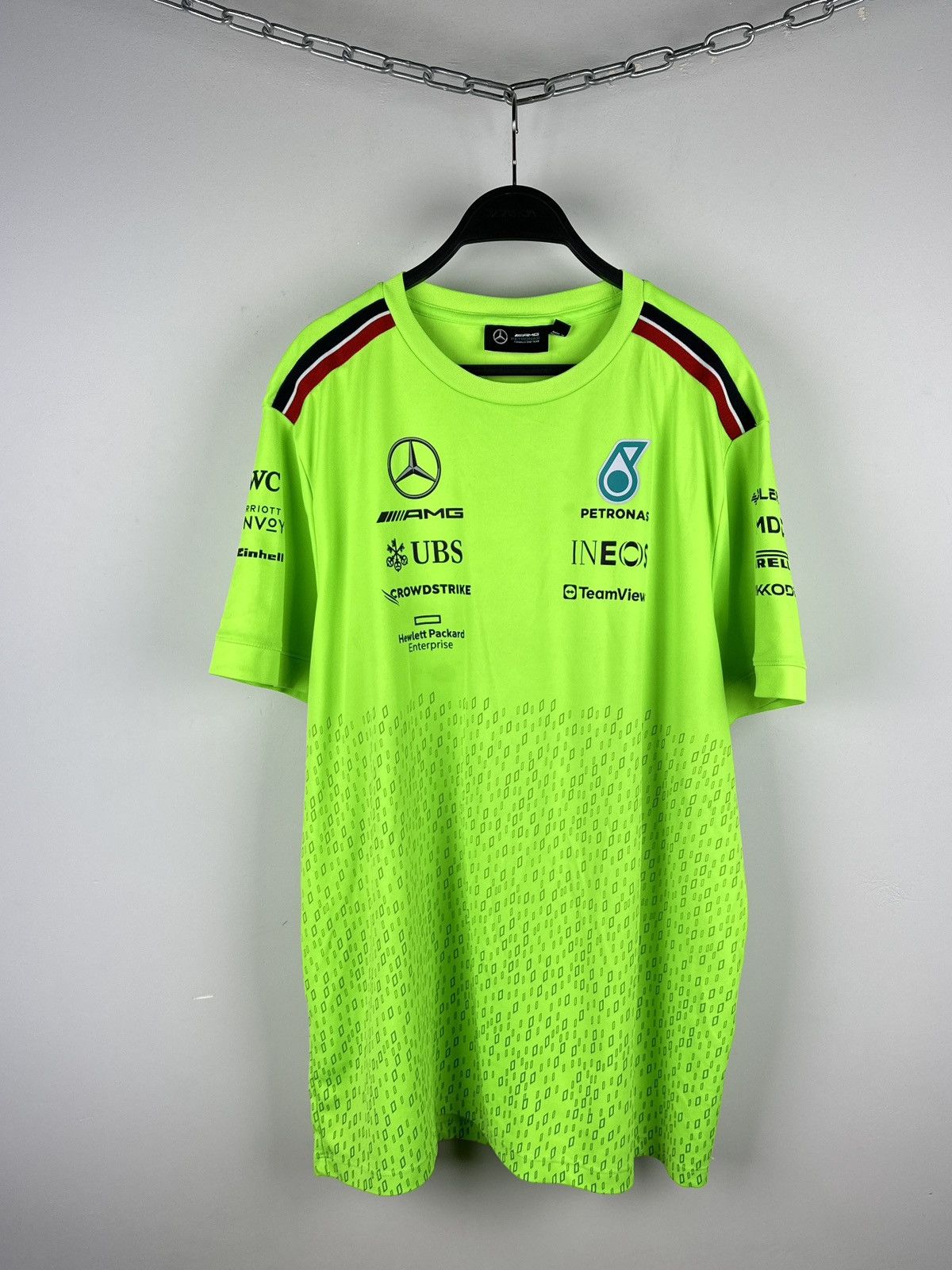 Formula 1 × Mercedes-Benz × Tommy Hilfiger AMG Mercedes Benz Petronas Formula 1 Tommy Hilfiger T-shirt Size US XXL / EU 58 / 5 - 1 Thumbnail