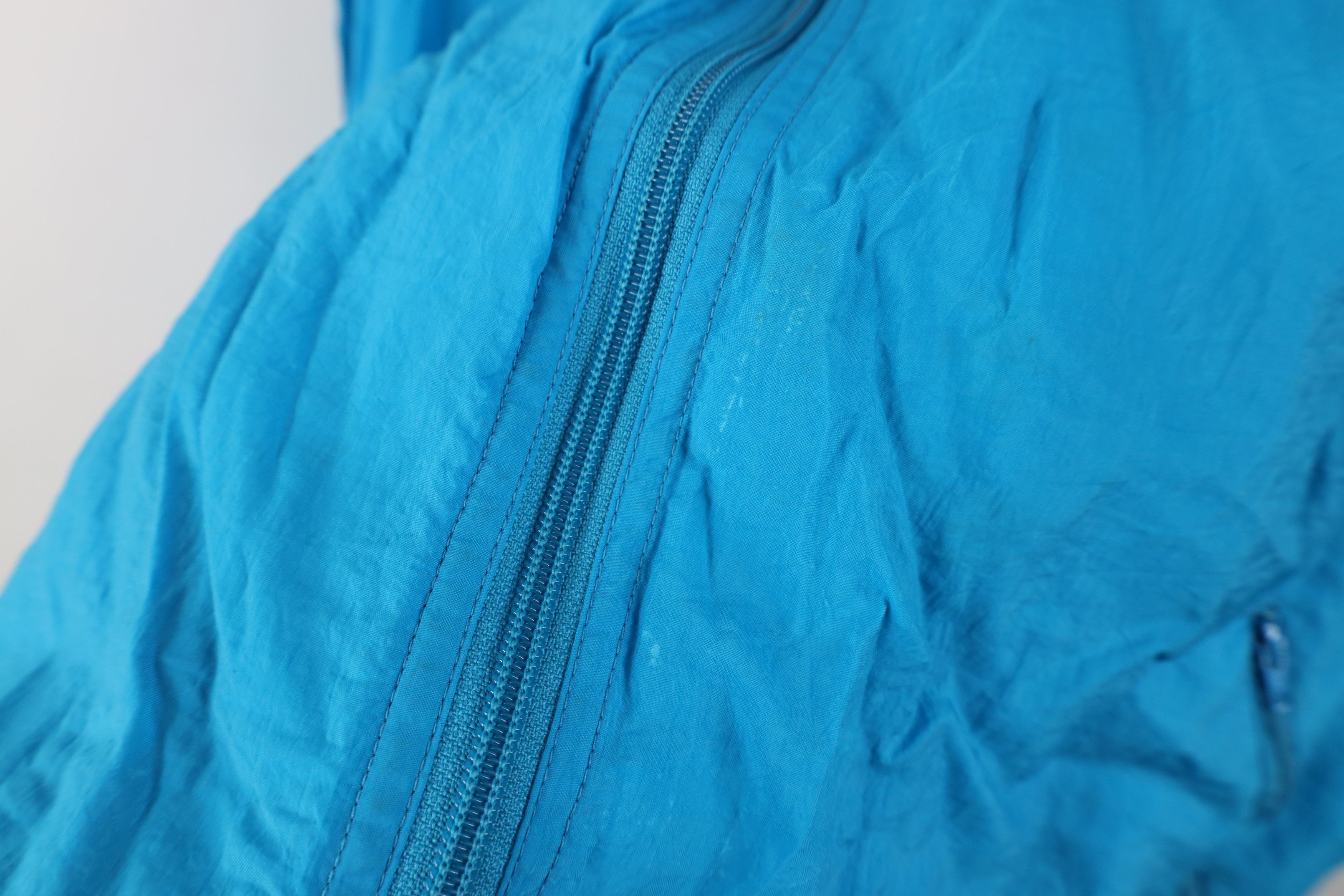 Reebok Vintage 90s Reebok Spell Out Hooded Windbreaker Jacket Size L / US 10 / IT 46 - 7 Thumbnail