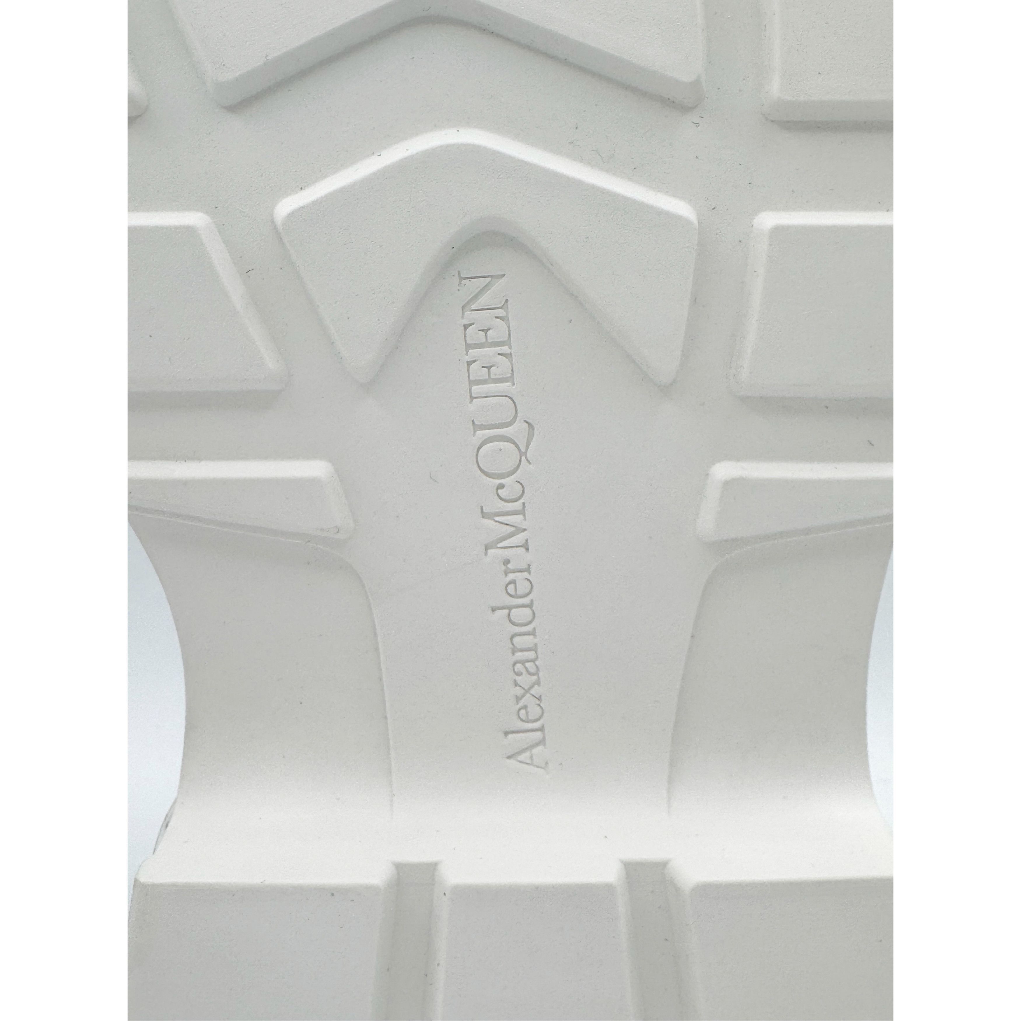 Alexander McQueen Alexander McQueen Tread Slick Boot Graffiti Optic White Size US 11.5 / EU 44-45 - 10 Thumbnail