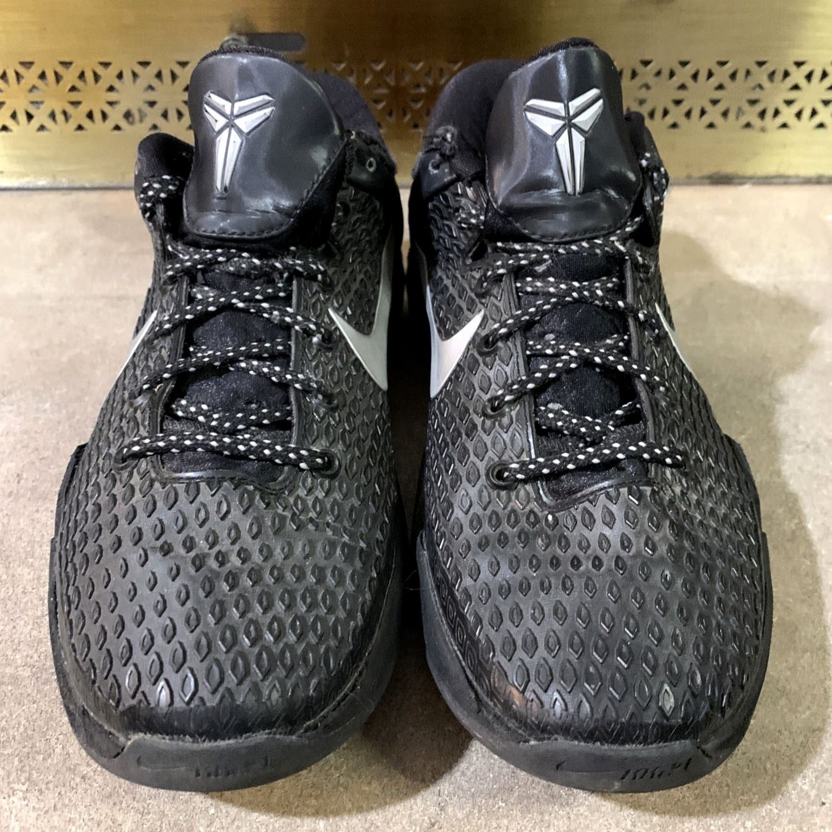 Nike NIKE Zoom Kobe VII System TB Black/Metallic Silver-White Size 7.0 Mens Sneaker Size US 7 / EU 40 - 5 Thumbnail