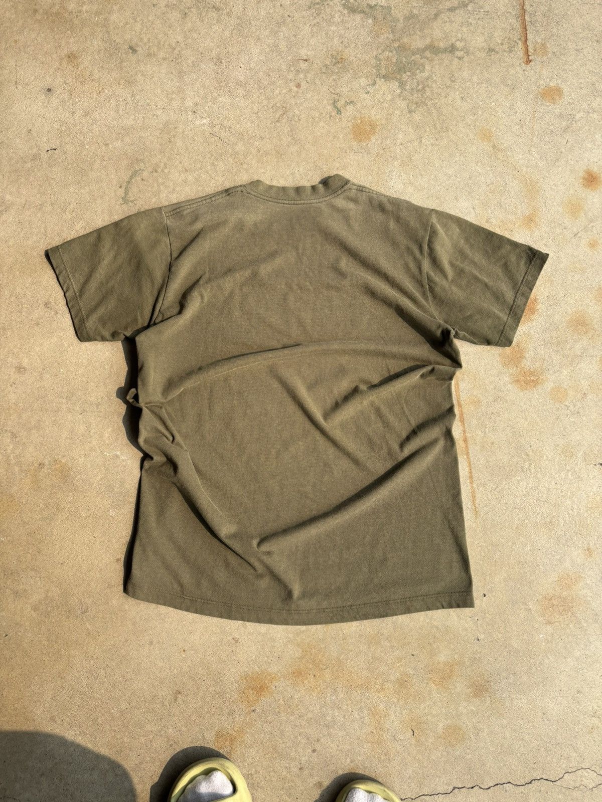 Band Tees Vintage 90s Deftones Faded Olive Military Style Band Tee Size US L / EU 52-54 / 3 - 2 Thumbnail