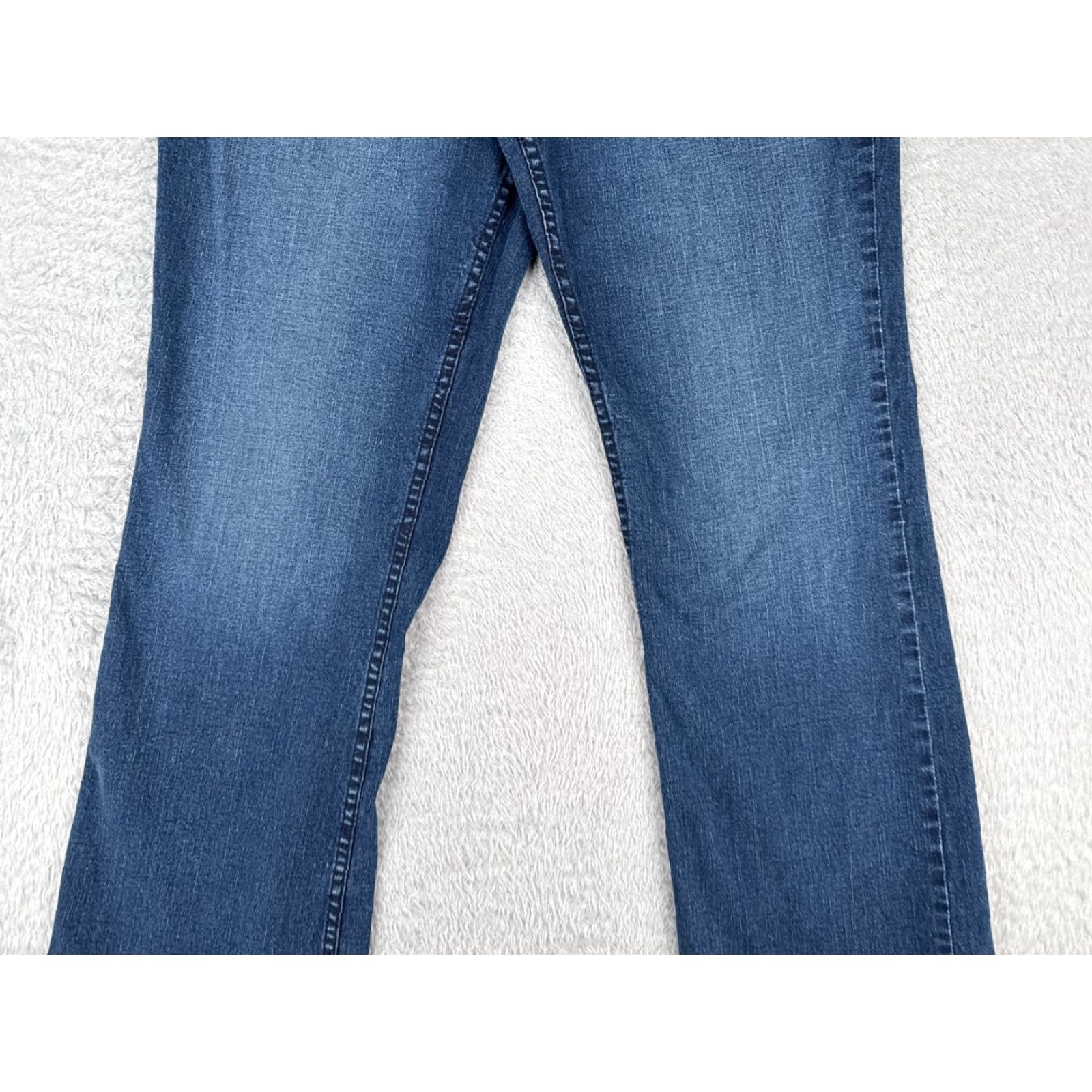 Levi's Levi's Jeans Women 16 Blue Denim Bootcut High Rise 32x33 Cotton Blend 5-Pocket Comfort Distressed Stretch Cotton Regular Vintage No N/A Size 38" / US 16 / IT 52 - 3 Thumbnail