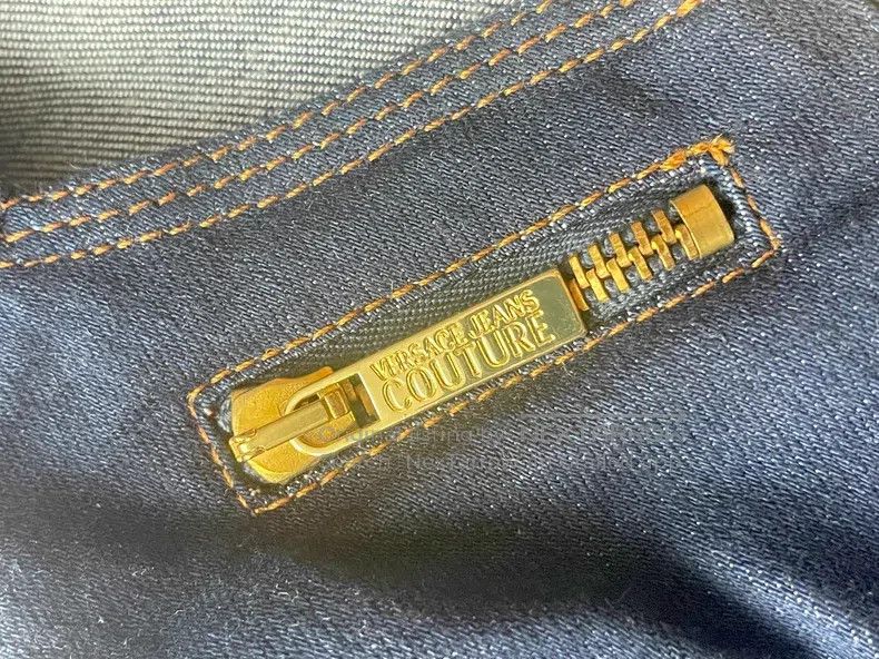 Versace Versace Sexy slim hip-hugging denim skirt Size S / US 4 / IT 40 - 5 Thumbnail