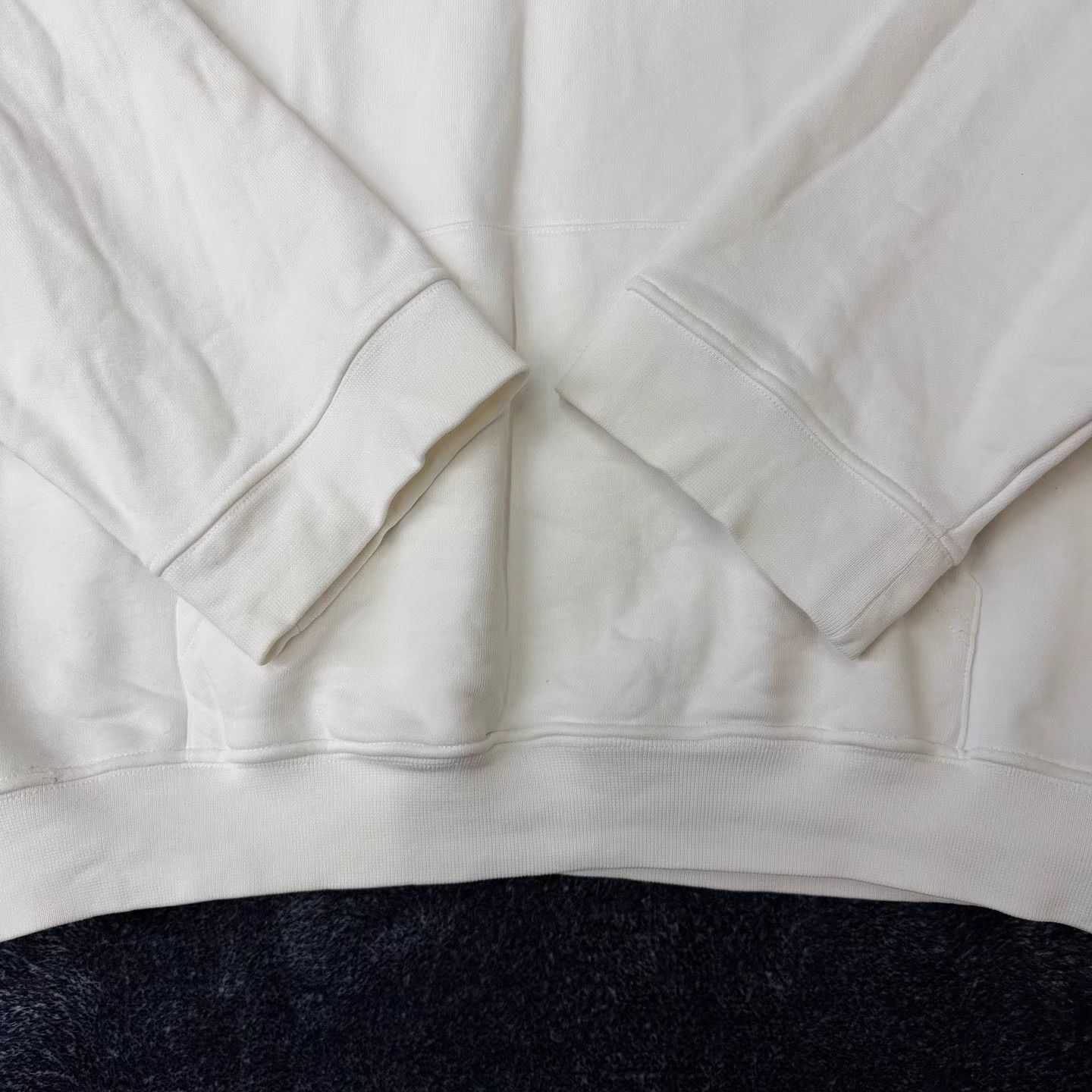 Balenciaga Balenciaga White Logo Hoodie Q10 Size US M / EU 48-50 / 2 - 5 Thumbnail
