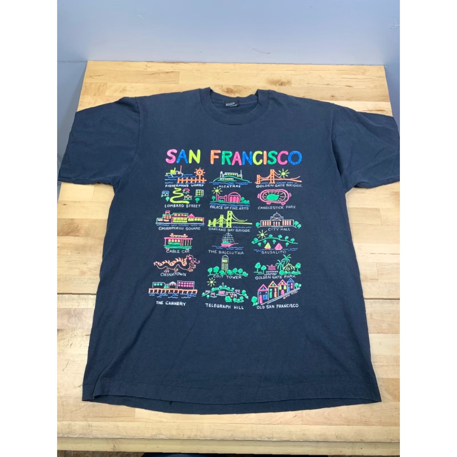 Vintage VINTAGE San Francisco SF Tourist Shirt Mens XL Black Cotton Blend 90s T-Shirt 12361 Size US XL / EU 56 / 4 - 3 Thumbnail