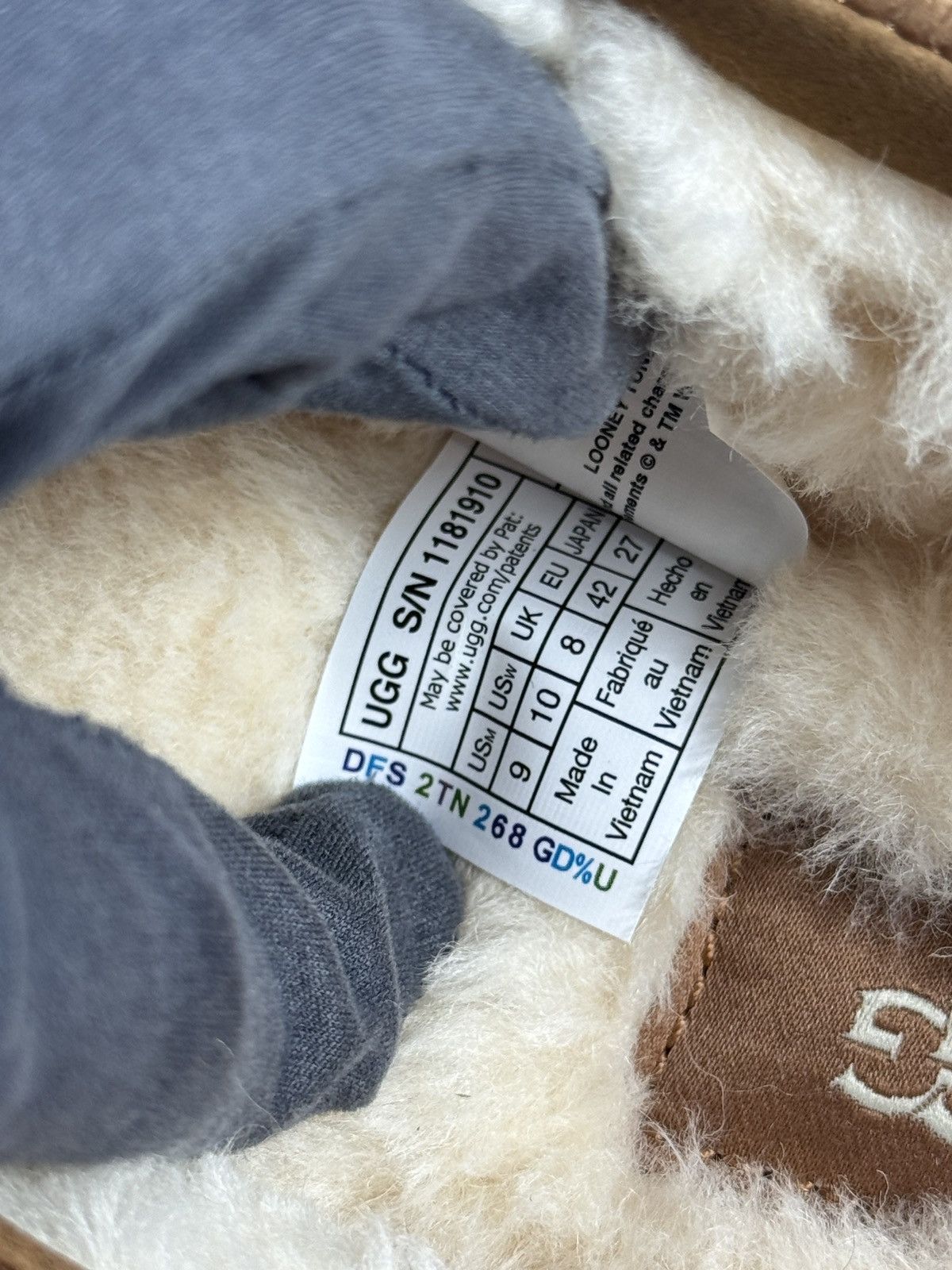 Palace × Ugg LOONEY TUNES UGGS Size US 10 / EU 43 - 13 Thumbnail