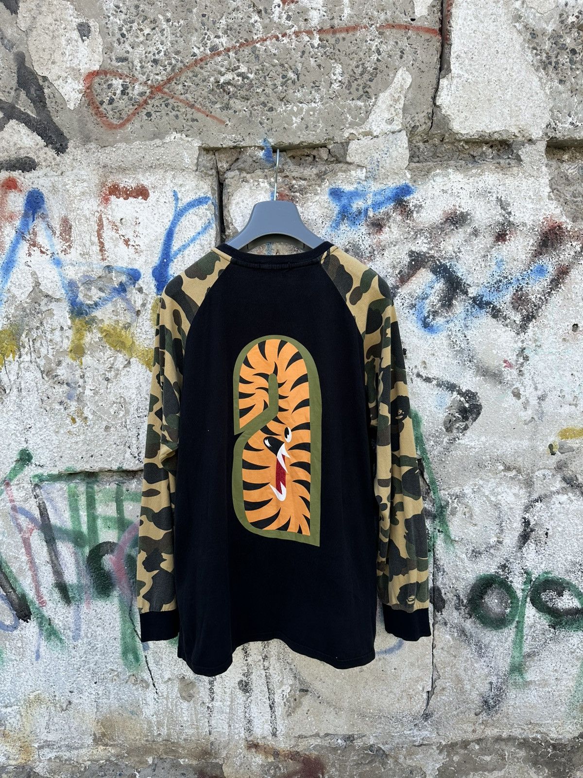 Bape A BATHING APE 1st Camo Shark Tee Long Sleeve Tee Size XL Size US XL / EU 56 / 4 - 2 Thumbnail