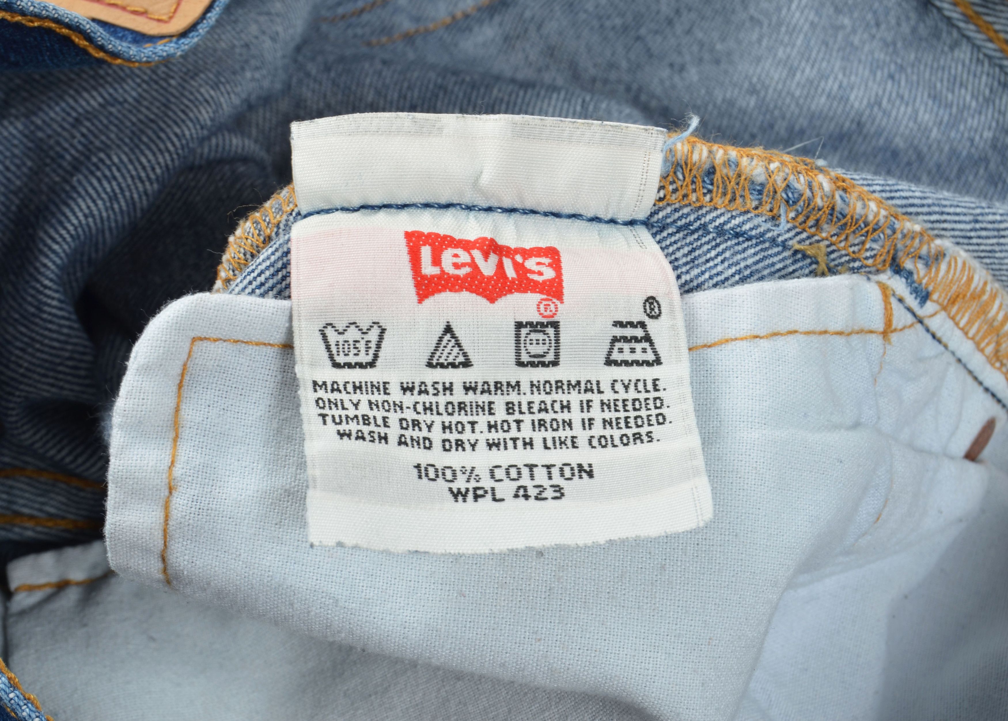 Levi's Vintage Clothing Men's Vintage Levi's 501 90's Straight Denim Jeans Size US 33 - 6 Thumbnail
