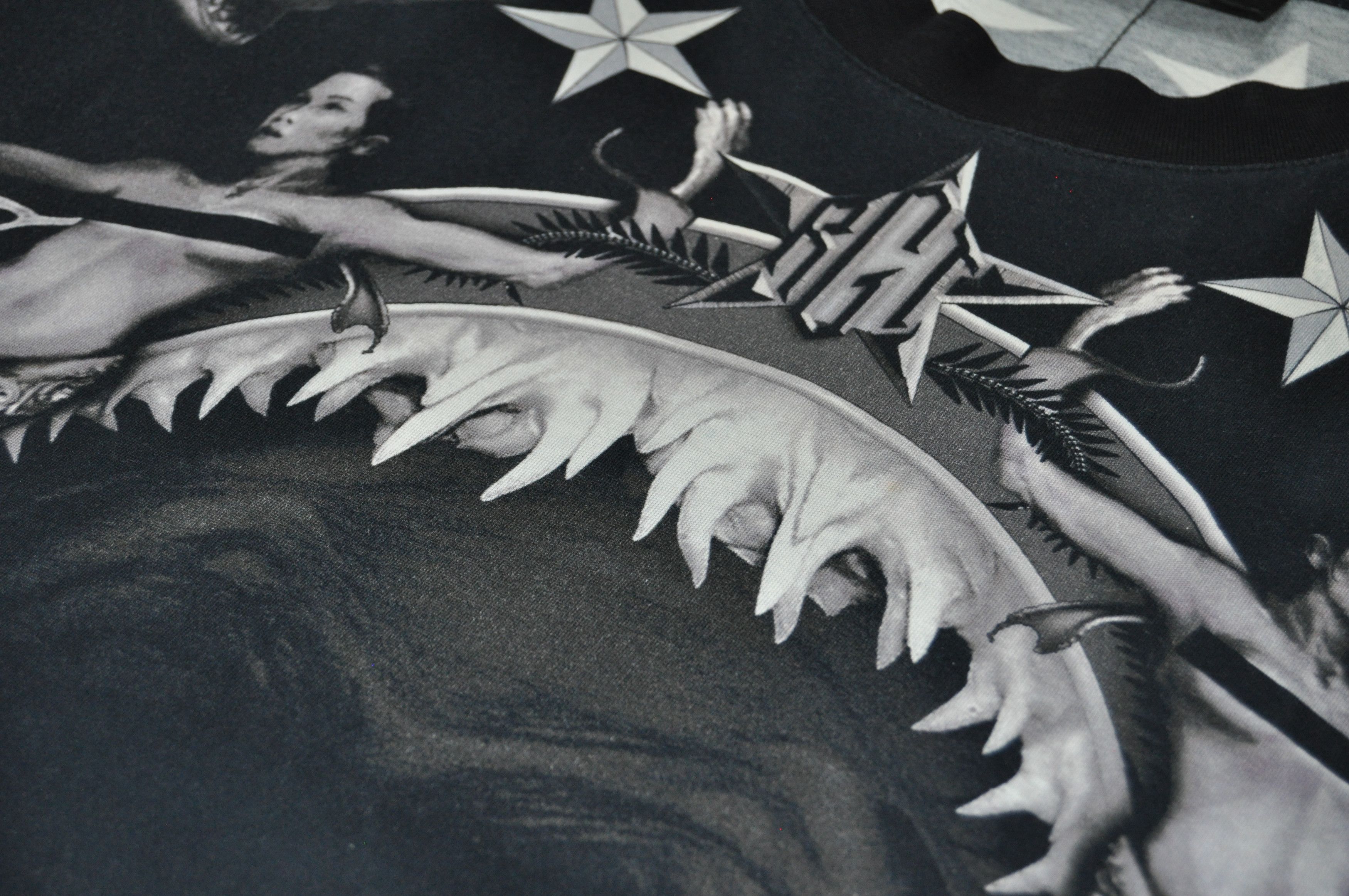 Givenchy Givenchy - RT - Pre-Fall 2012 - Shark & Mermaid-Print Tee Size US XXS / EU 40 - 5 Thumbnail