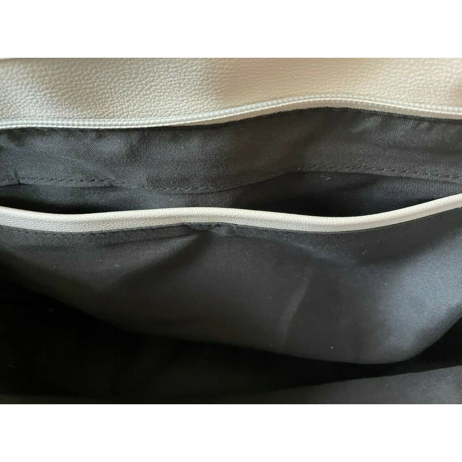 Other IZZY & ALI Womens Vegan Handbag 18" x 11" NWT Size ONE SIZE - 7 Thumbnail