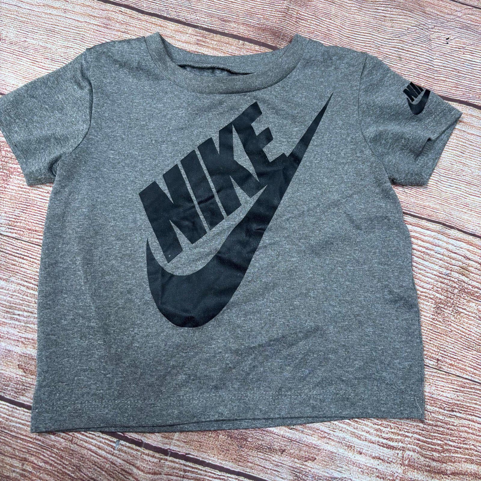 Nike Nike Gray Logo T-Shirt Baby 18 Months Size US XXS / EU 40 - 1 Thumbnail