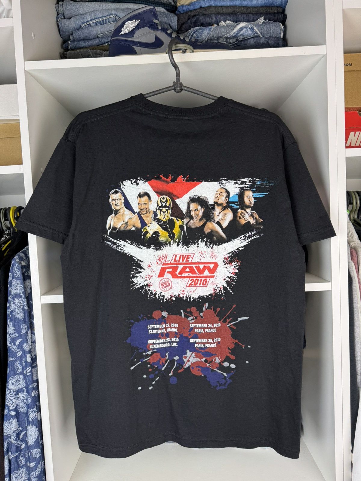 WWE WWE The Raw 2010 Wrestling T-shirt Size US M / EU 48-50 / 2 - 14 Thumbnail