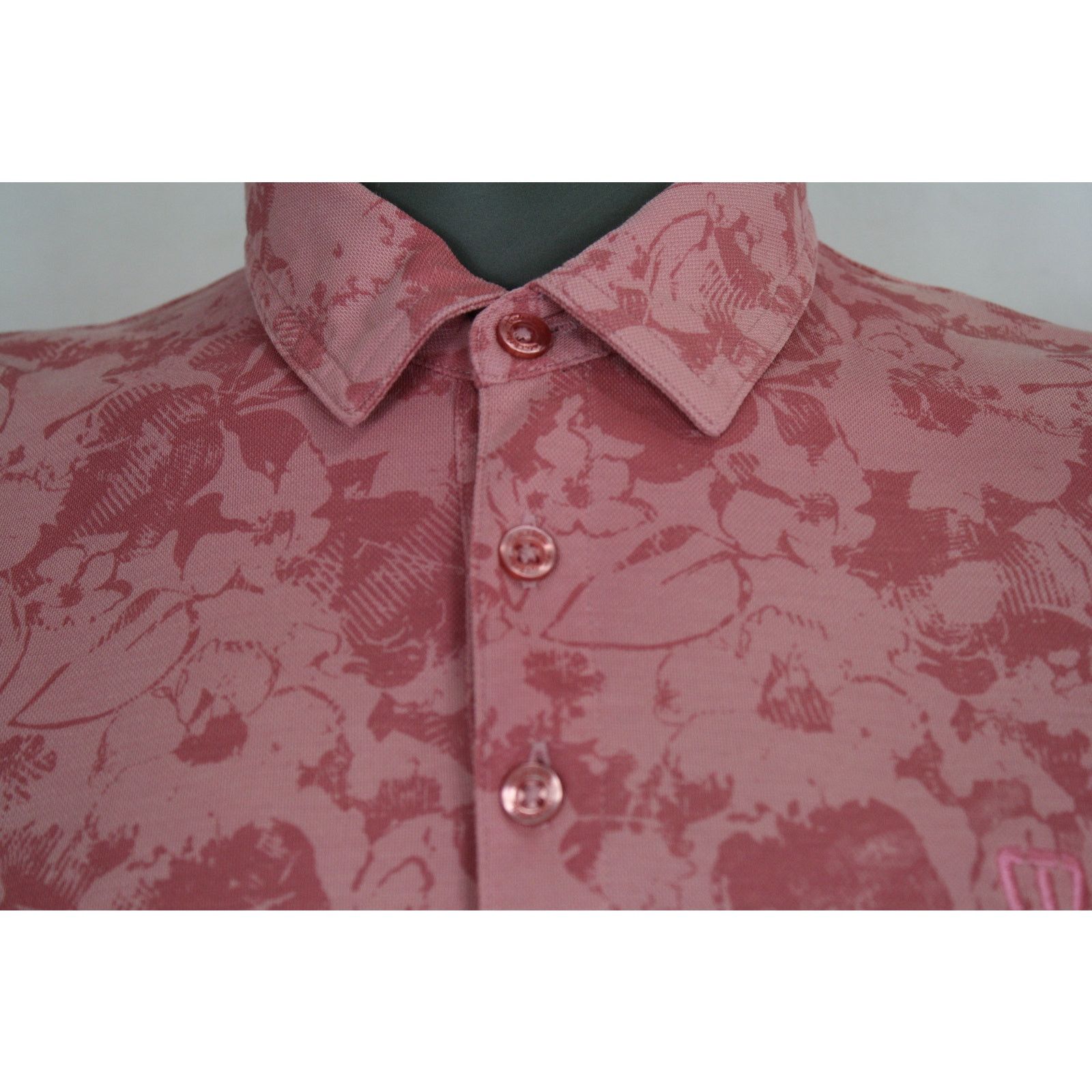 TravisMathew Travis Mathew Polo Large Pink Floral Performance Golf Shirt Size US L / EU 52-54 / 3 - 4 Thumbnail