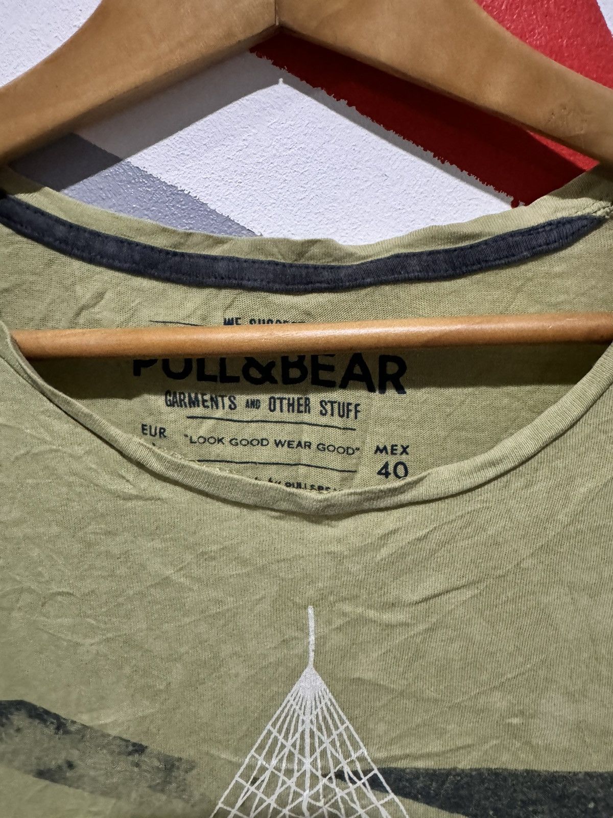 Pull & Bear Pull & Bear - Old Rockers Never Die Size US L / EU 52-54 / 3 - 4 Thumbnail