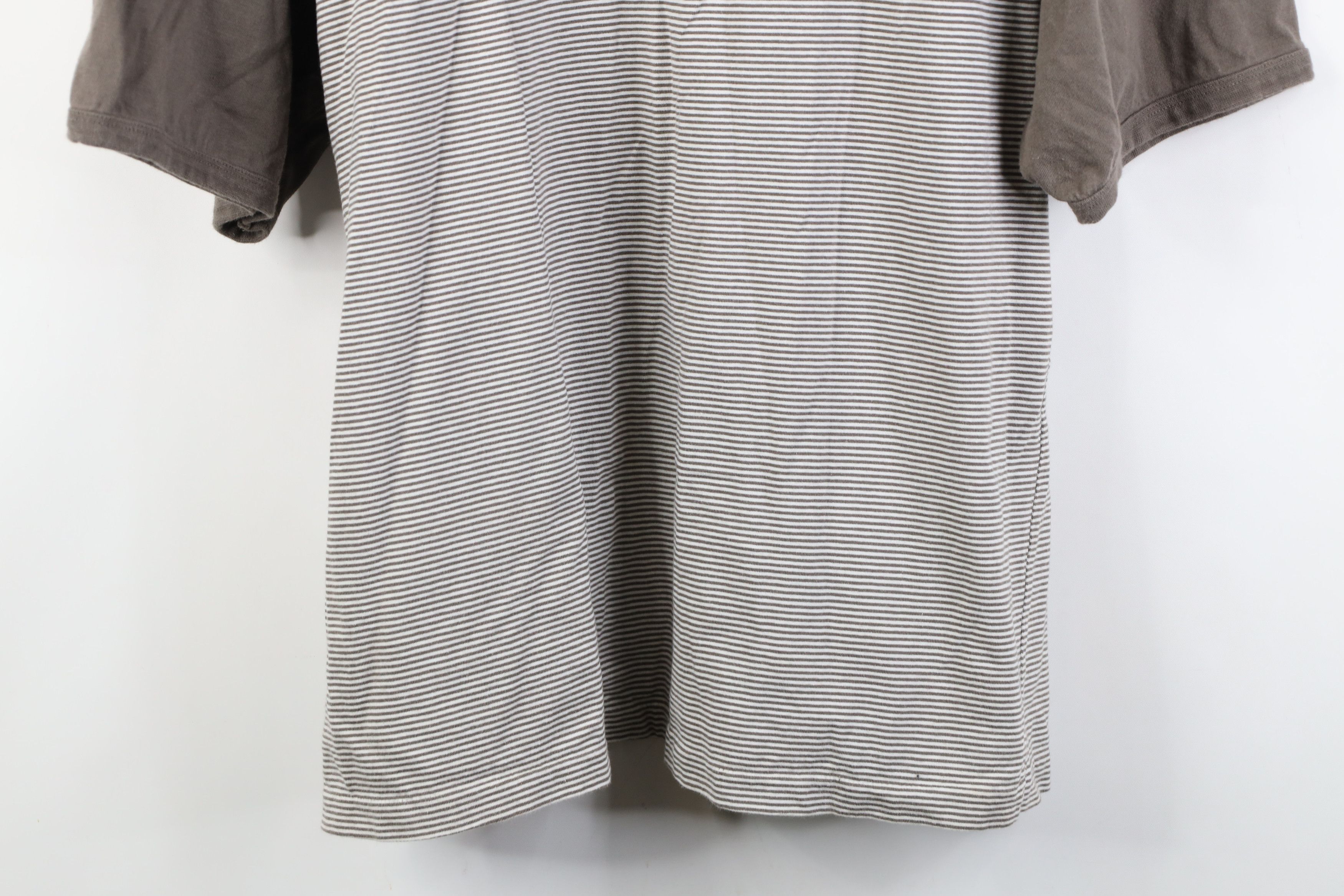 Nike Vintage 90s Y2K Nike Golf Mini Swoosh Block Striped T-Shirt Size US XL / EU 56 / 4 - 13 Thumbnail