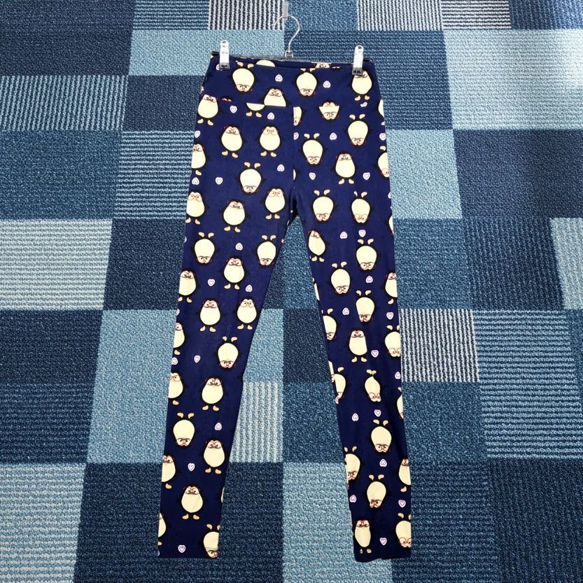Vintage LuLaRoe Leggings Womens One Size Blue Penguin Heart Animal Print Stretch Casual Size 42" / US 20 - 1 Thumbnail