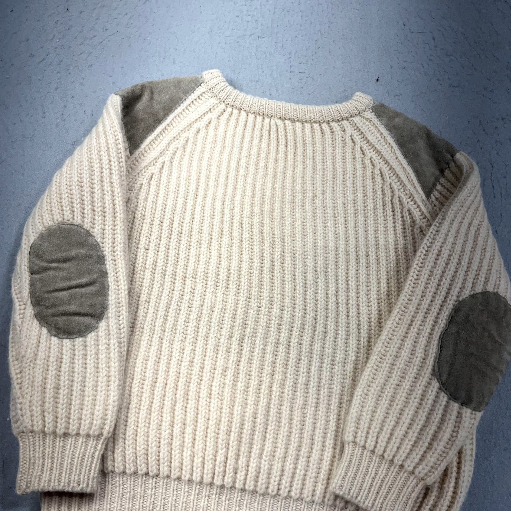 Commando VINTAGE Highland Chunky Wool Sweater Mens M Crew Neck Raglan Long Sleeve Beiges UK Elbow Patches Heavyweight 100% Wool Knit Pullover Size US M / EU 48-50 / 2 - 3 Thumbnail