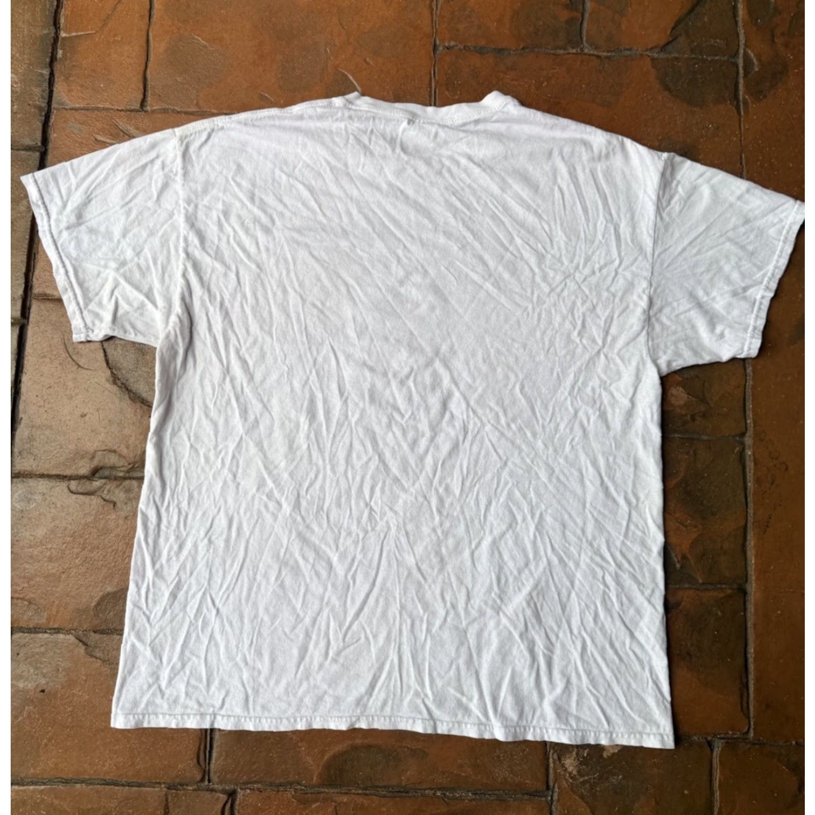 Gildan VINTAGE Y2K Skull Crosses Affliction Style T-Shirt XL White Gildan Crew Neck Short Sleeve Graphic Print Size US XL / EU 56 / 4 - 3 Thumbnail