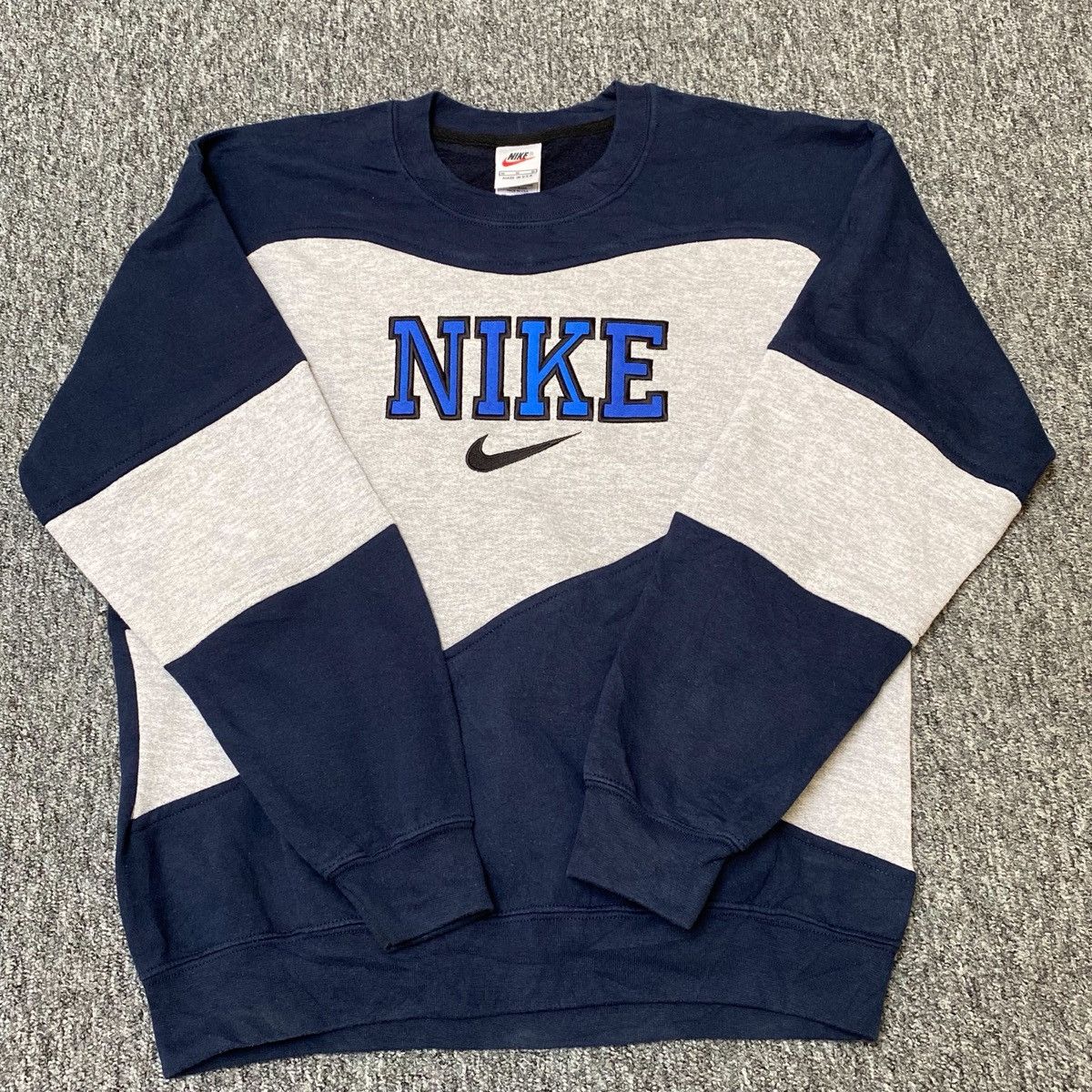 Other Nike reworked sweatshirt Mens S Grey Blue Size US S / EU 44-46 / 1 - 1 Thumbnail