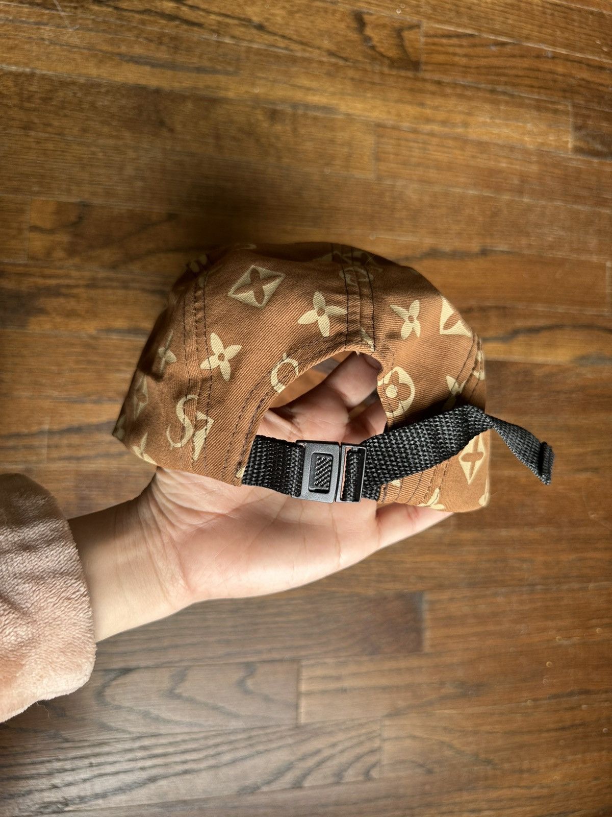 Supreme Supreme LV Monogram 5Panel Camp Cap Hat 2001/2002 Size ONE SIZE - 4 Thumbnail