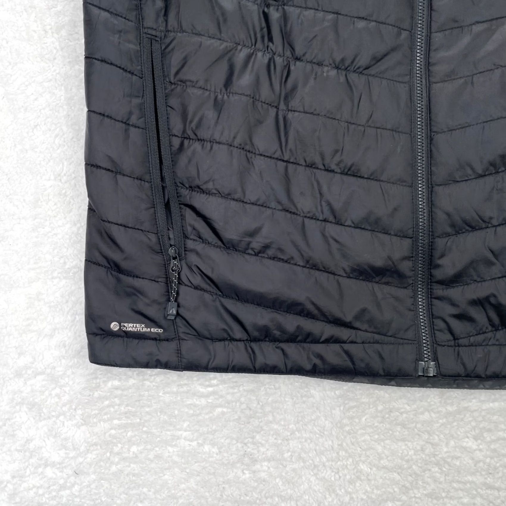 Eddie Bauer Eddie Bauer Vest Mens M Black Gray First Ascent Reversible Lined Mock Neck Short Stand-Up Zip Polyester Softshell Size US M / EU 48-50 / 2 - 2 Thumbnail