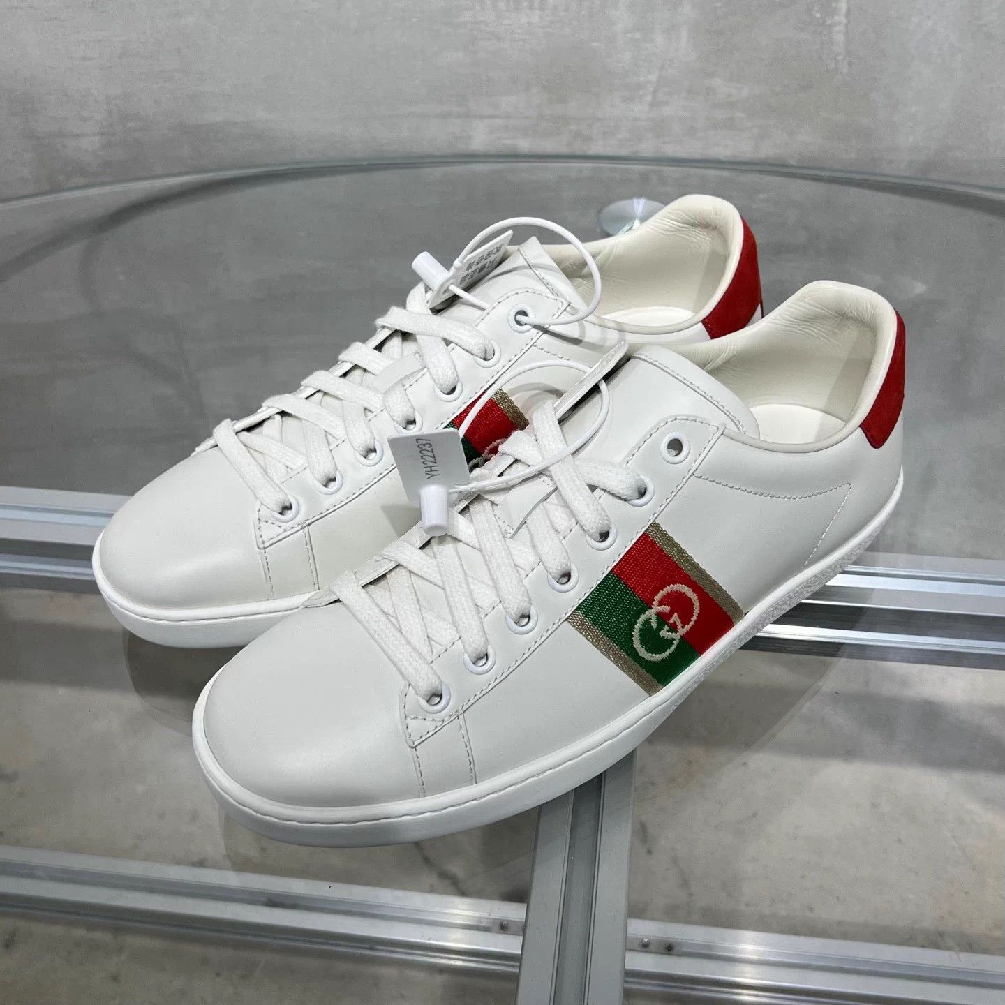 Gucci Gucci ACE Interlocking G White Sneakers 37.5 Size US 6.5 / IT 36.5 - 2 Thumbnail