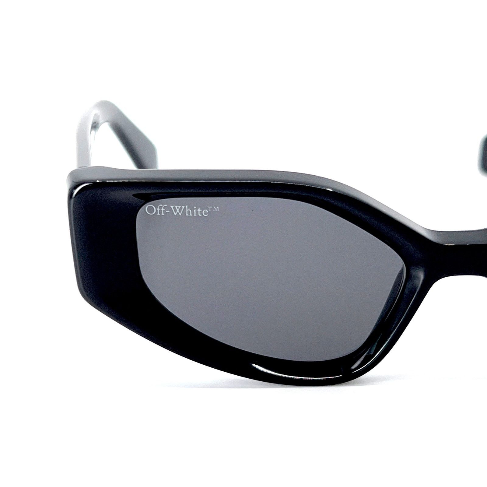 Off-White New, OFF-WHITE Sunglasses MEMPHIS OERI063 1007 Authentic Size ONE SIZE - 4 Thumbnail