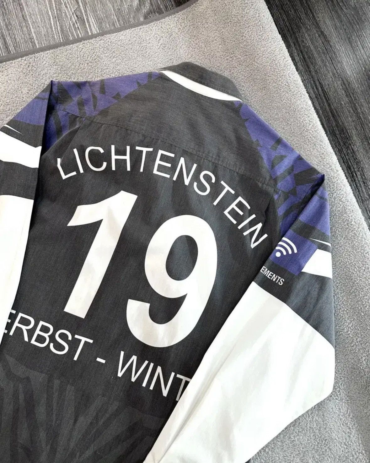 Vetements *rare*Vetements 19AW Lichtenstein Football Jersey Shirts Size US XS / EU 42 / 0 - 7 Thumbnail