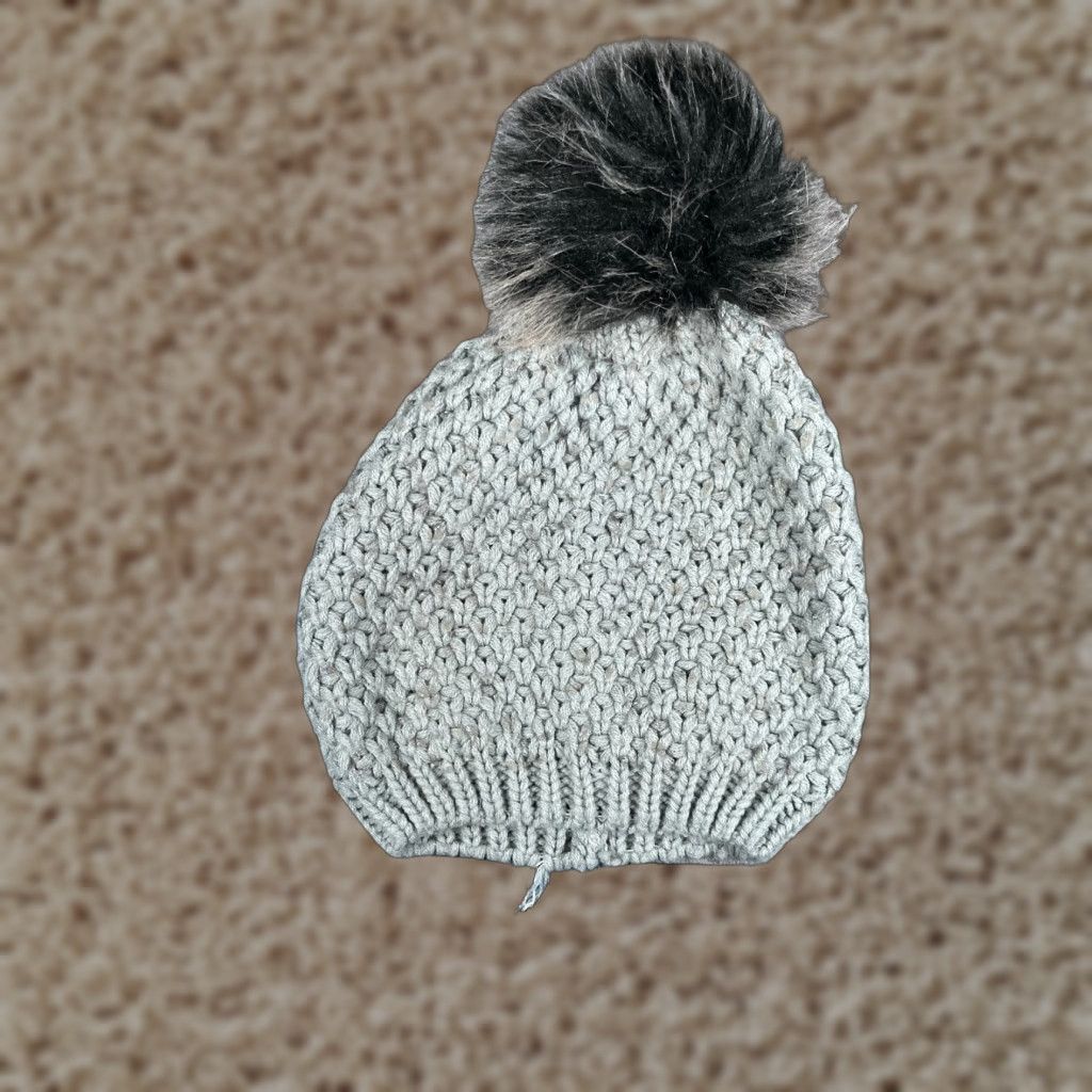 Vintage VINTAGE Accessory Depot Beanie Toque Women Knit Acrylic Faux Fur Pom Casual Travel Outdoor Ski Fall Spring Summer Winter One Size Gray Womens Size ONE SIZE - 1 Thumbnail