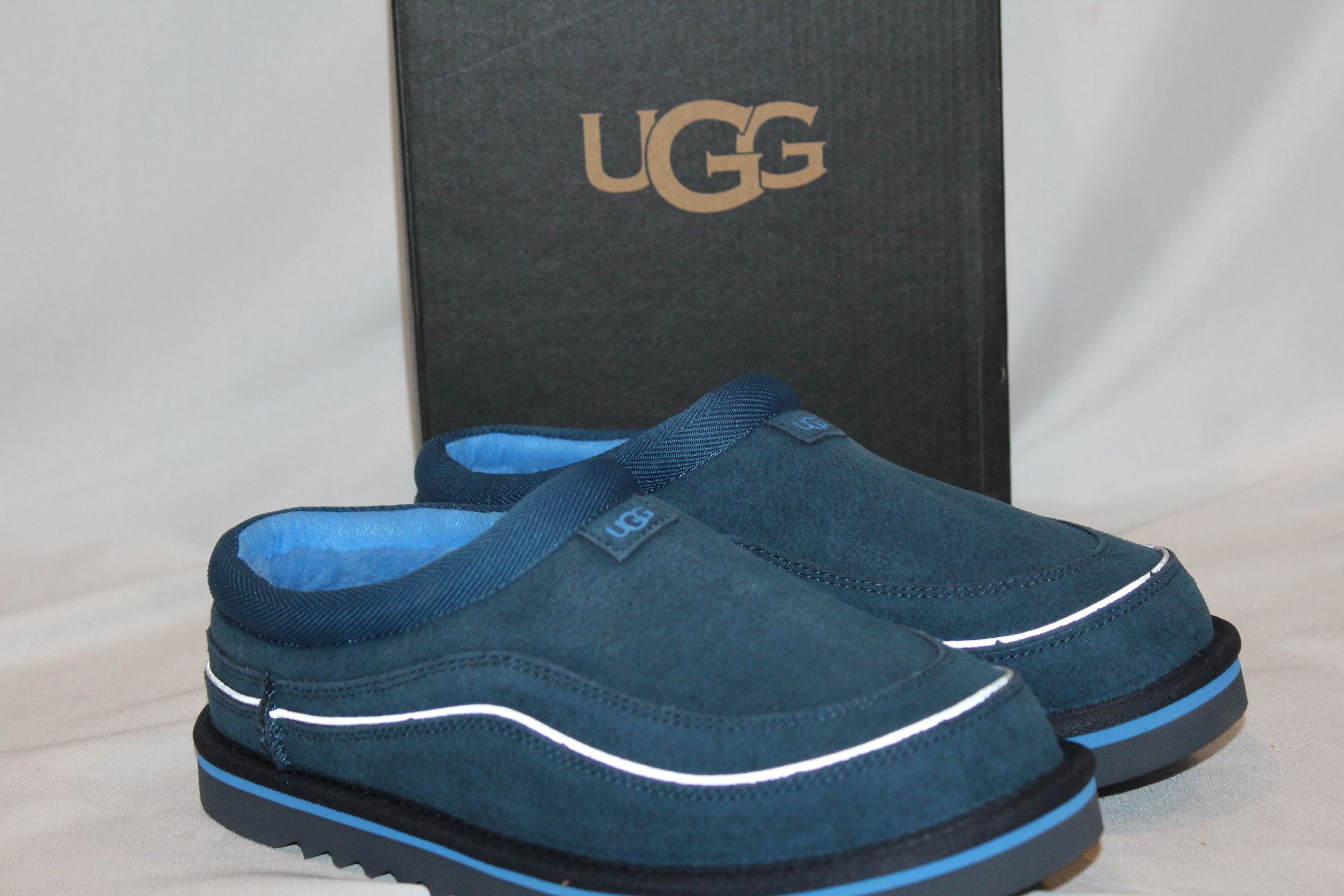 CALI WAVE SUEDE SHEARLING LINED SLIPPERS