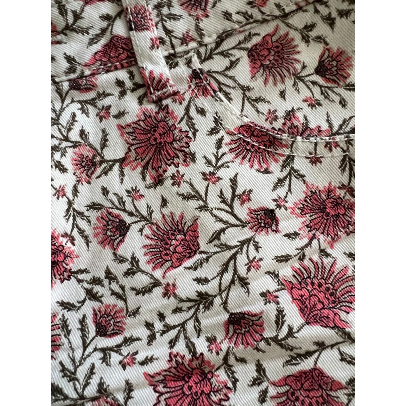 H&M HM Womens Floral Denim Shorts Pink White High Waisted Size 6 Size 28" / US 6 / IT 42 - 4 Thumbnail
