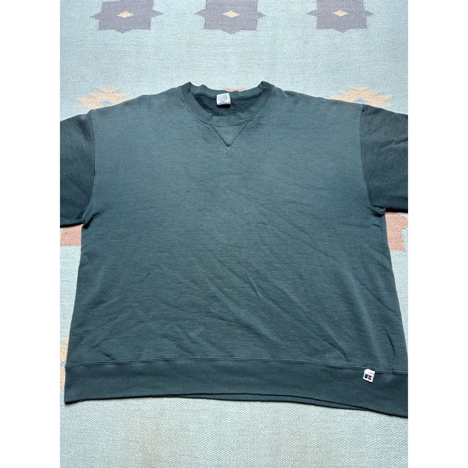 Russell Athletic VINTAGE 90s Russell Athletic Crewneck Sweatshirt XL Men Green Gradient Sun Faded Pullover Size US XL / EU 56 / 4 - 4 Thumbnail