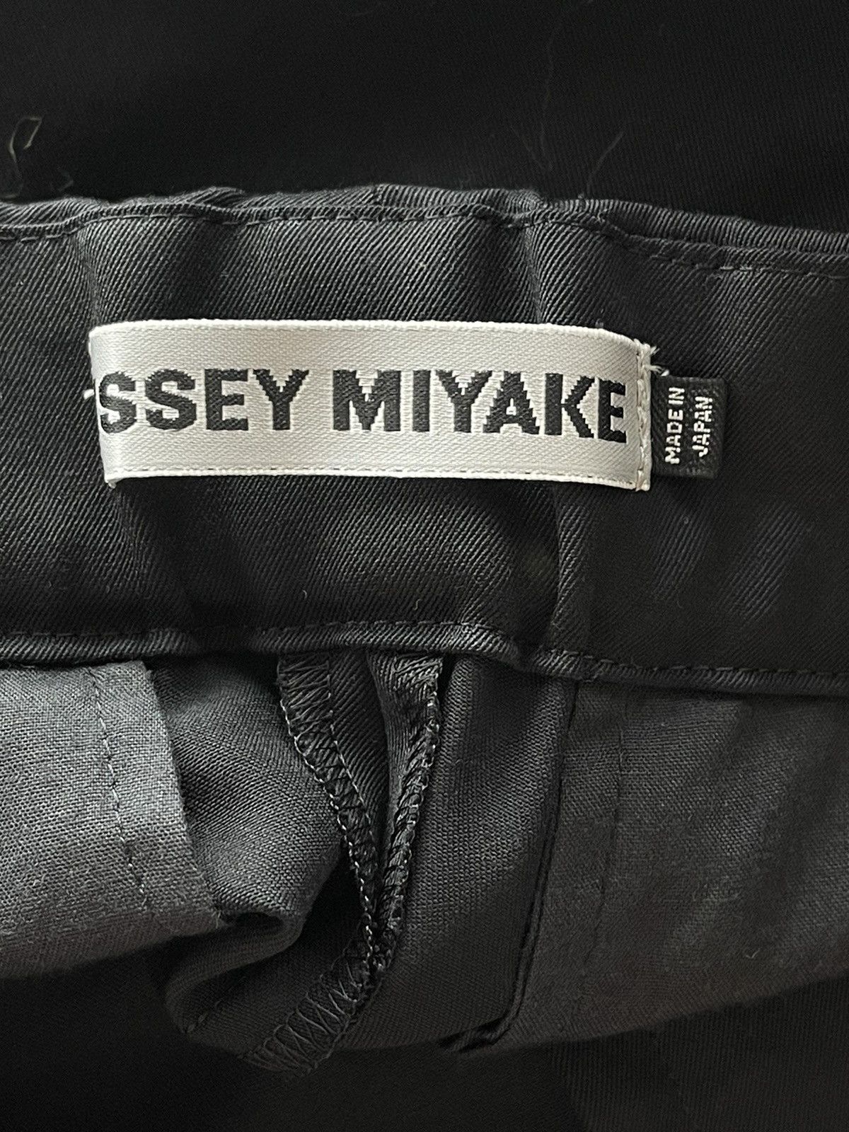 Issey Miyake × Japanese Brand Issey Miyake Japan 100% wool avant garde pants Size 28" / US 6 / IT 42 - 4 Thumbnail