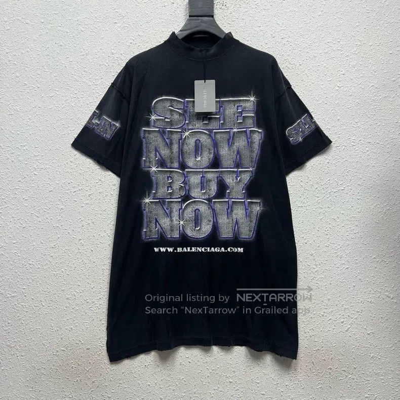 Balenciaga Balenciaga Wash Distressed Oversized Short Sleeve T-Shirt Size US S / EU 44-46 / 1 - 1 Thumbnail