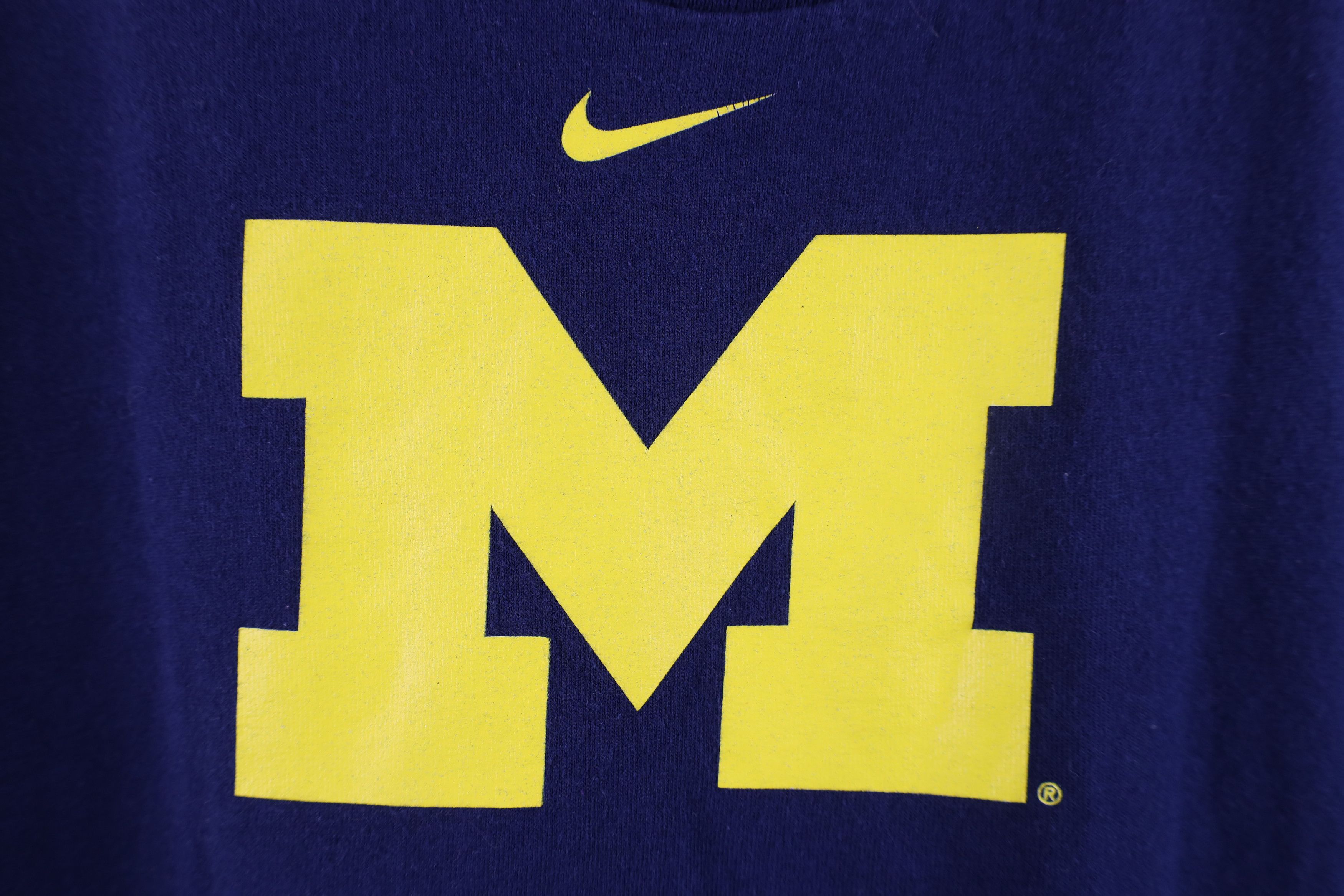 Nike × Vintage Vintage Nike Swoosh University of Michigan T-Shirt Blue Size US XL / EU 56 / 4 - 4 Thumbnail