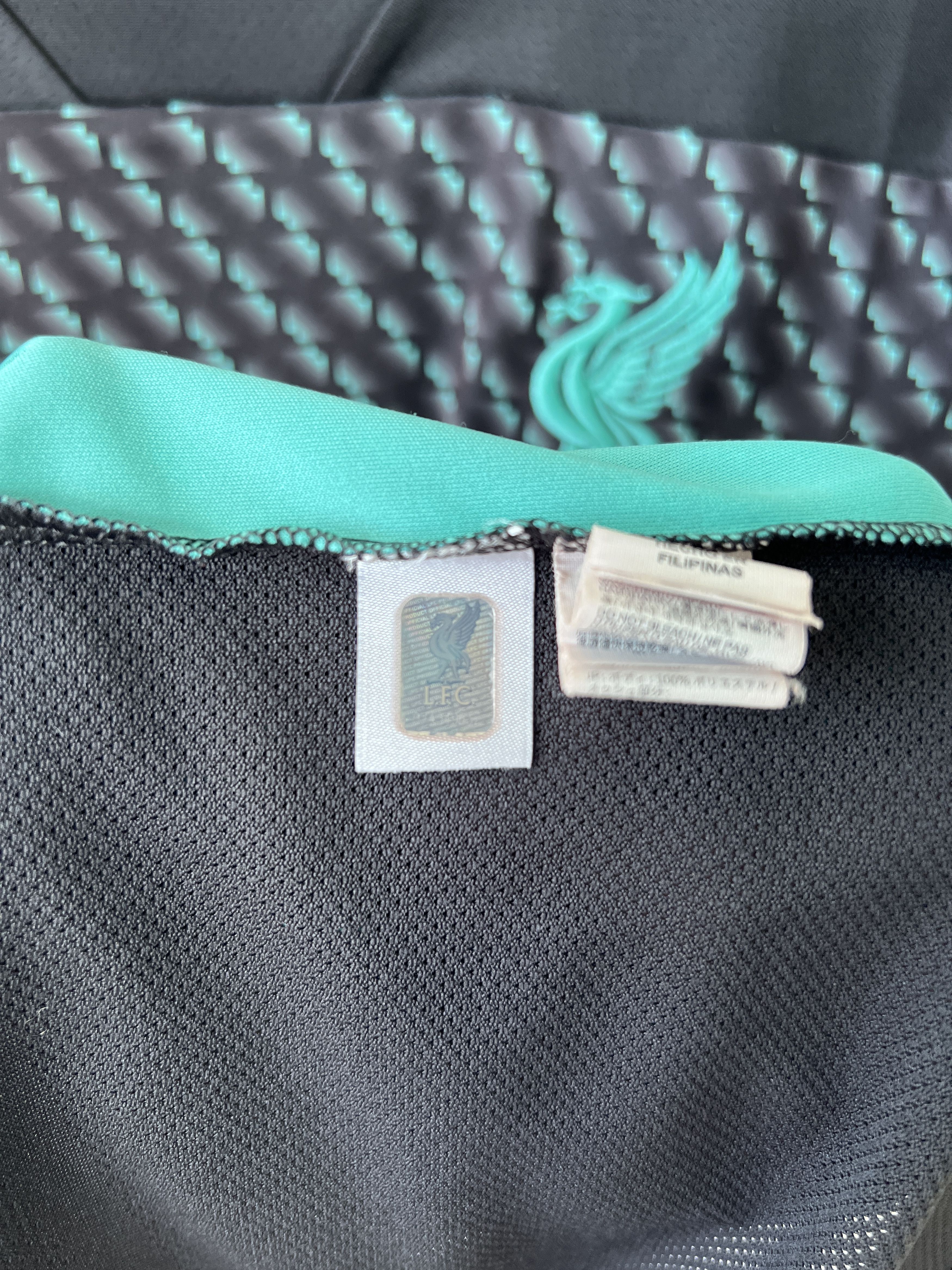 New Balance (M) Liverpool 2019-20 Third Kit Virgil #4 Size US M / EU 48-50 / 2 - 4 Thumbnail