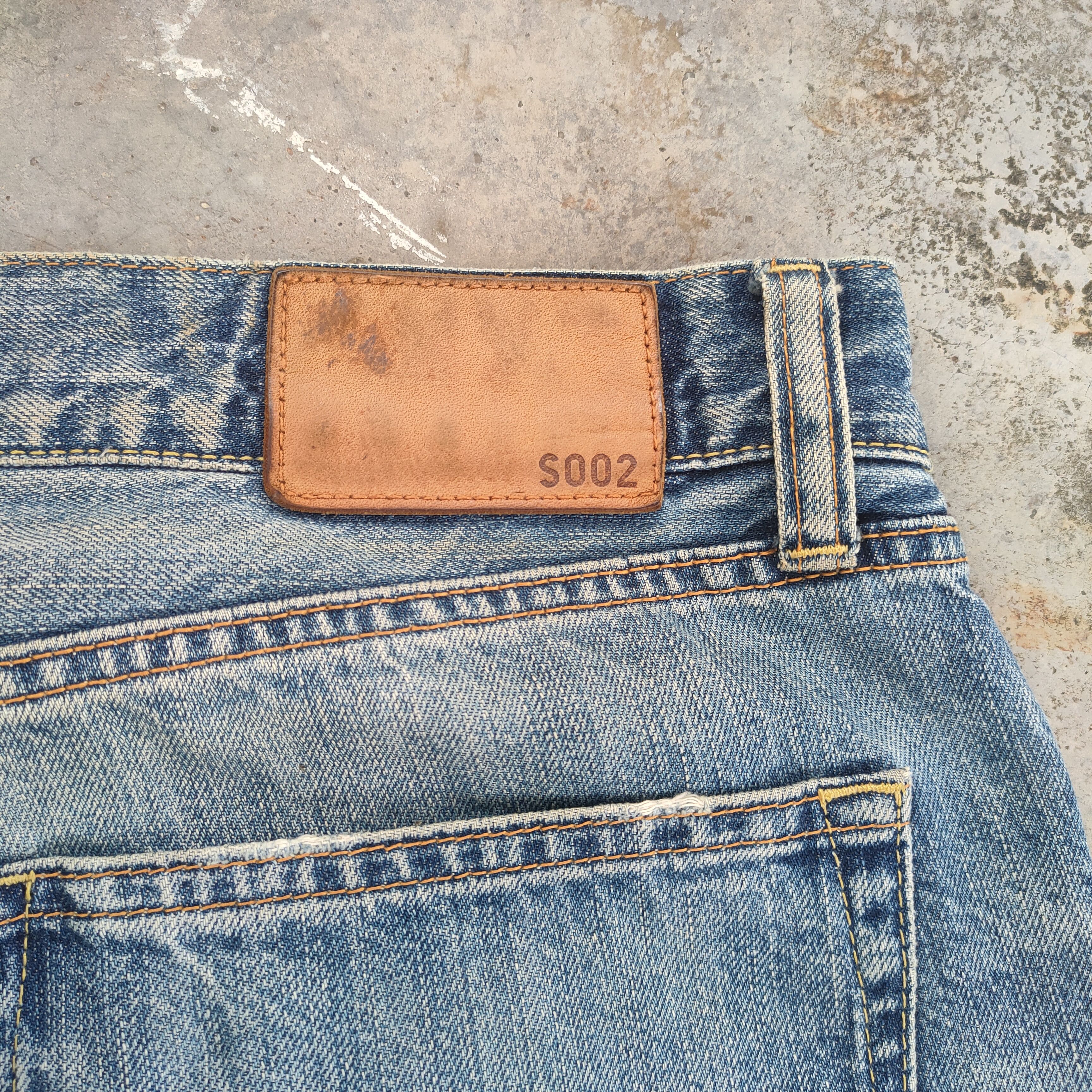 Japanese Brand # VINTAGE JAPANESE REGULAR SLIM FADED DENIM JEAN PANTS Size US 37 - 12 Thumbnail