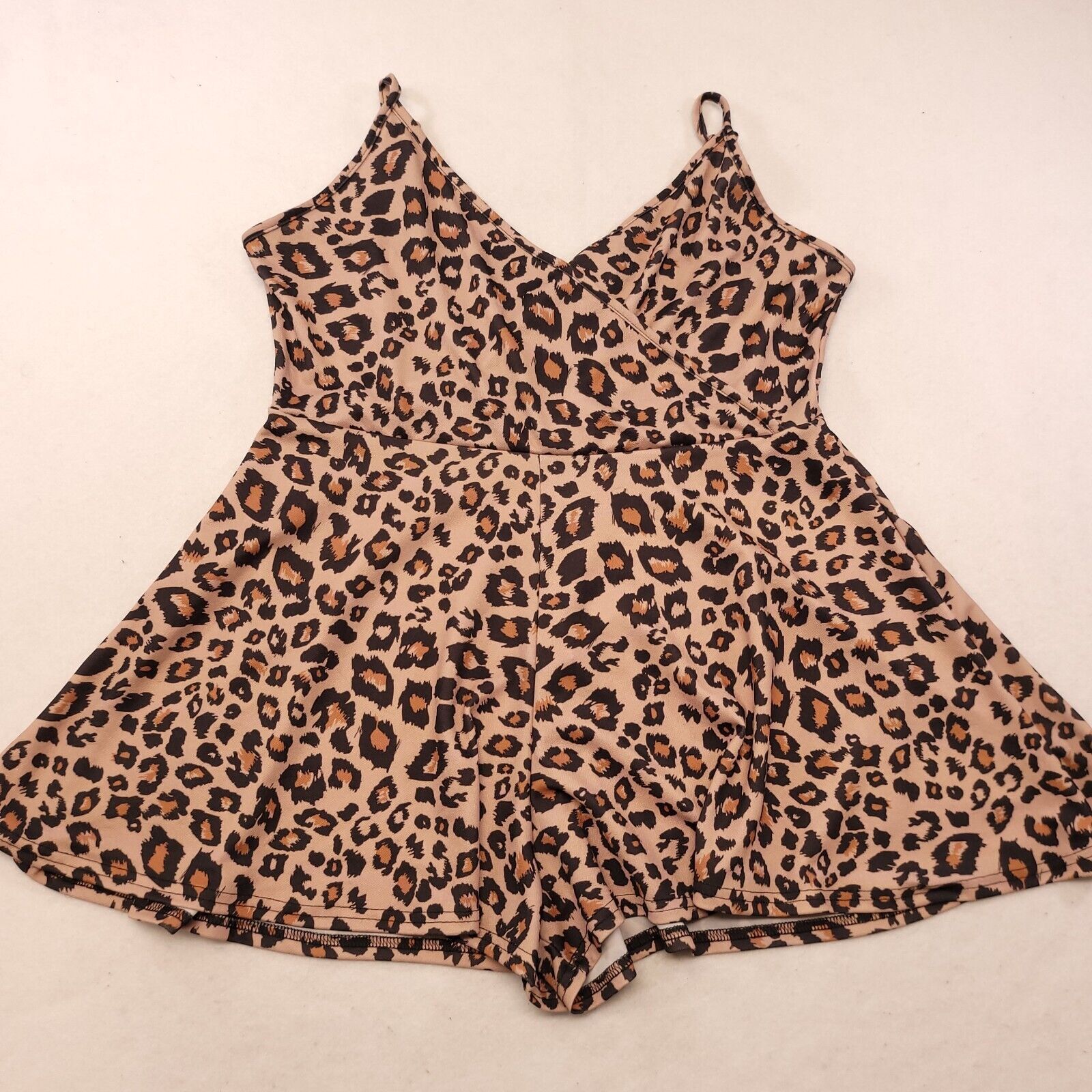 Boohoo Boohoo Casual One Piece Women Size 14 Cheetah Print Beige Size XL / US 12-14 / IT 48-50 - 2 Thumbnail