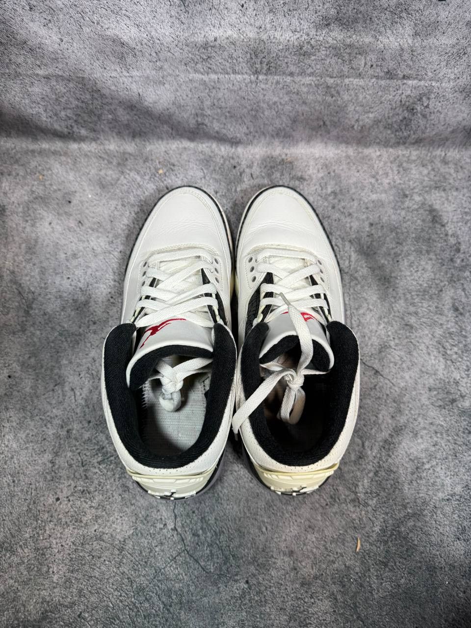 Jordan Brand Size 9 | Jordan 3 Cement Grey No Box | Pre-Owned Size US 9 / EU 42 - 5 Thumbnail