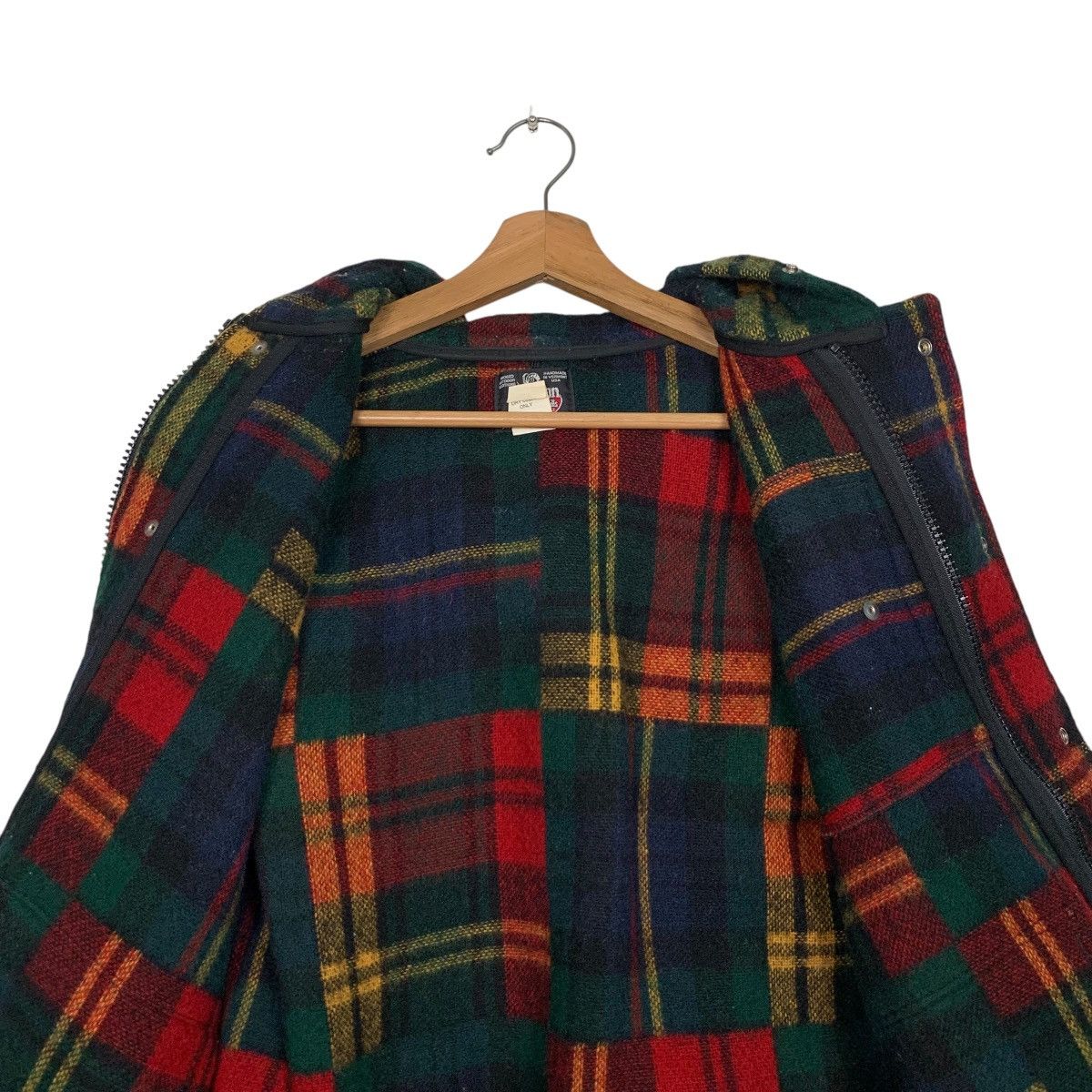 Johnson Woolen Mills Vintage 80s JOHNSON WOOLEN MILLS Plaid Wool Jacket 2704-C121 Size US M / EU 48-50 / 2 - 13 Thumbnail
