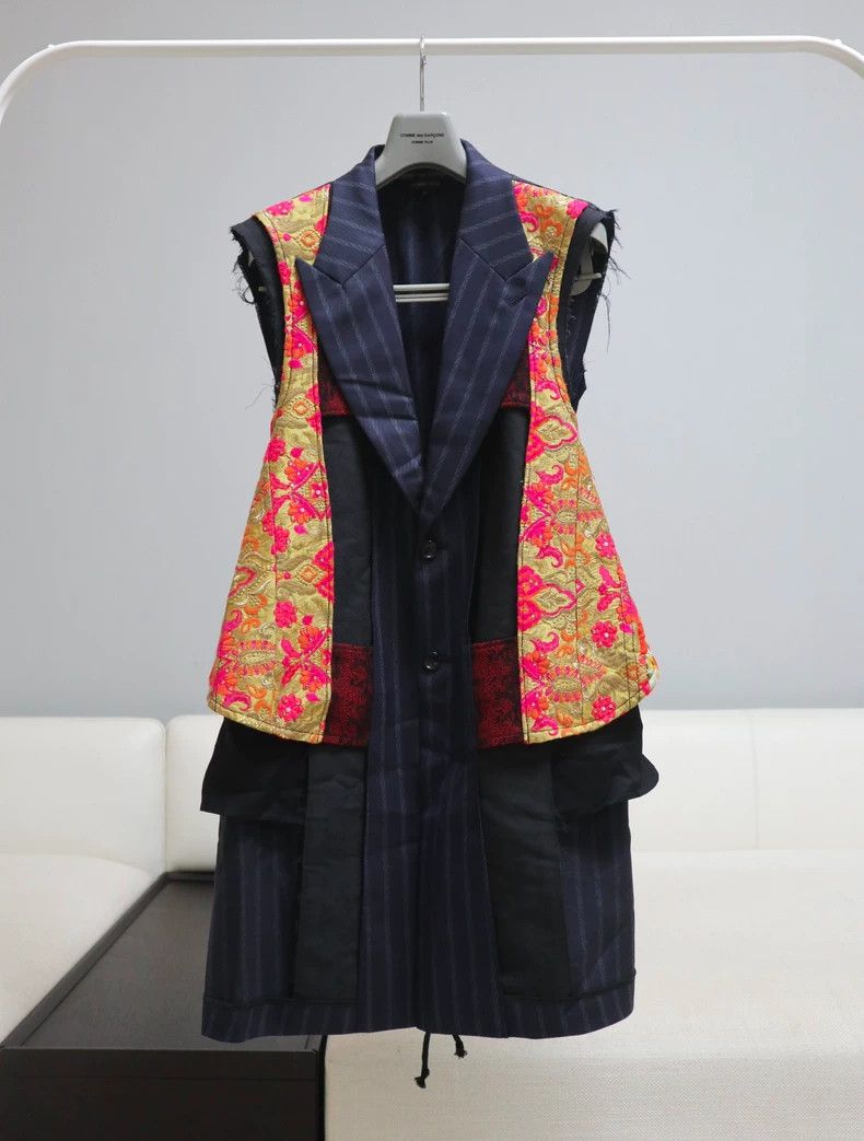 Comme des Garcons Comme des Garcons Embroidered Waistcoat Size US S / EU 44-46 / 1 - 1 Thumbnail
