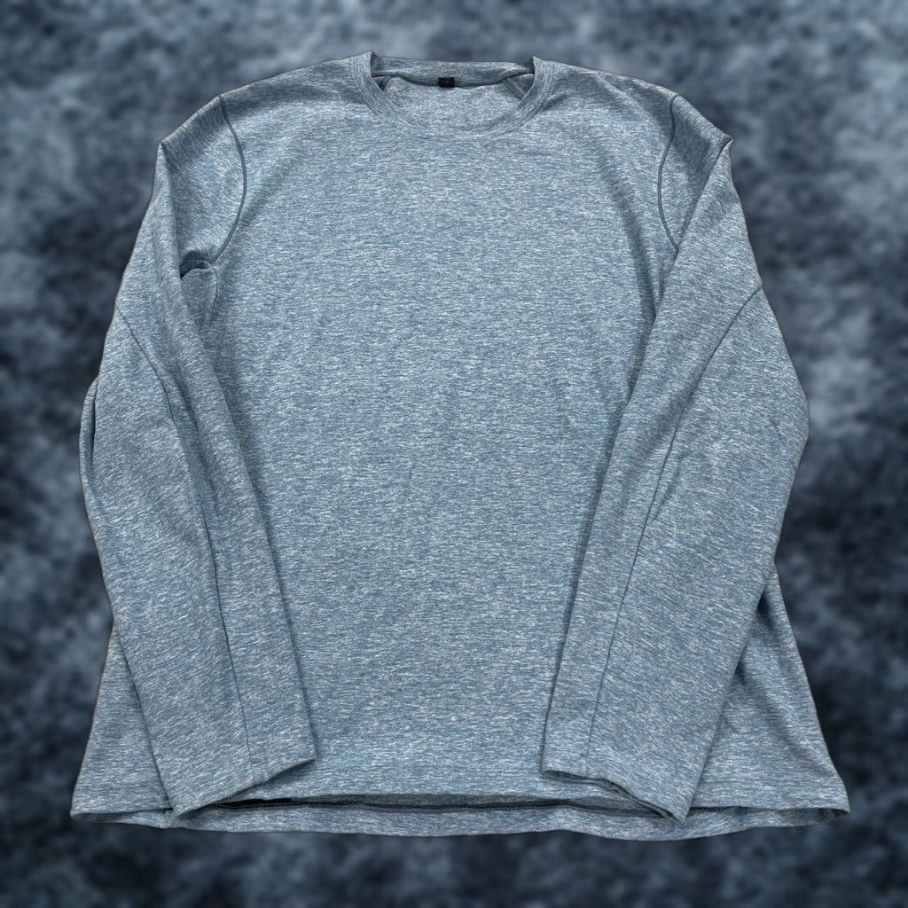Lululemon Lululemon Shirt Mens Large Blue Surge Warm Crewneck Solid Gym Active Reflective Size US L / EU 52-54 / 3 - 1 Thumbnail